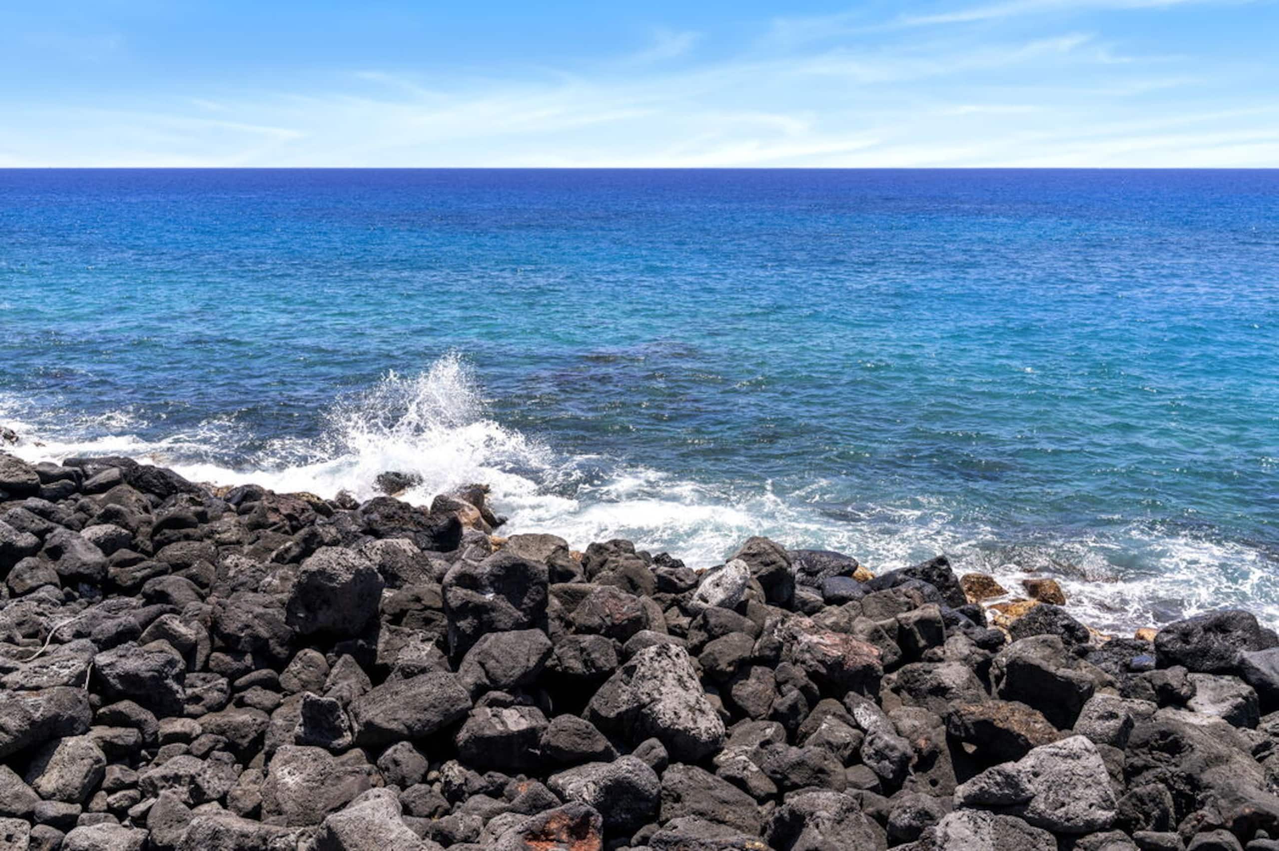 Condo in Kailua-Kona · ★4.6 · 1 bedroom · 2 beds · 1 bath - Image 3