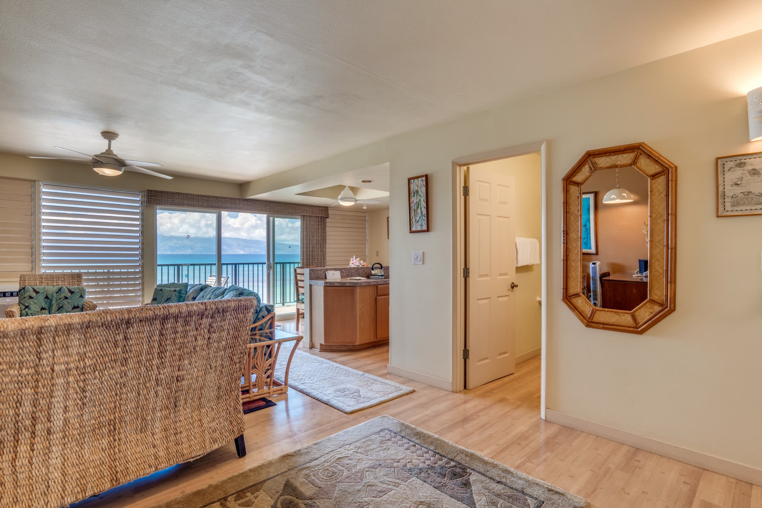 Condo in Lahaina · ★4.52 · 2 bedrooms · 4 beds · 1.5 shared baths - Image 2