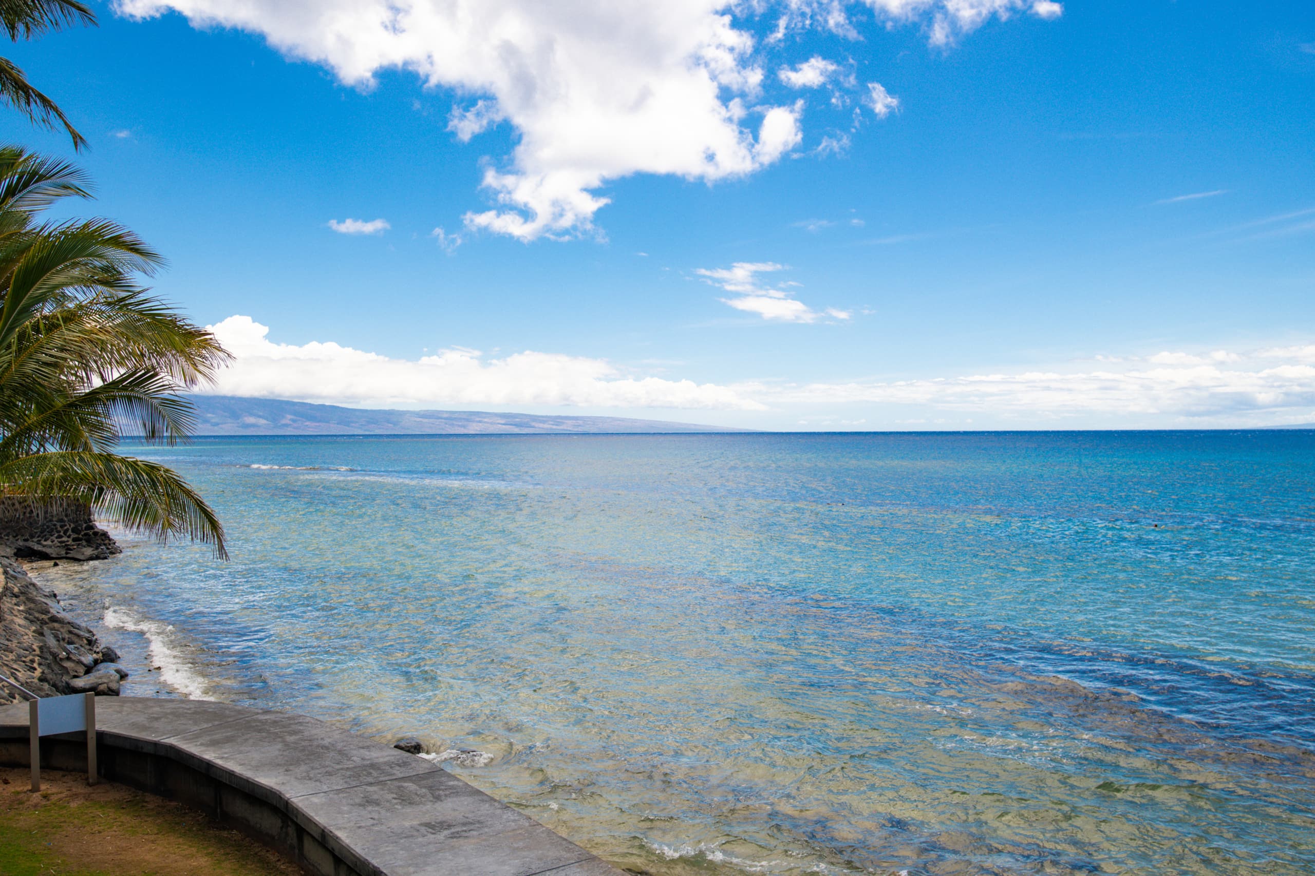 Condo in Lahaina · ★4.52 · 2 bedrooms · 4 beds · 1.5 shared baths - Image 39