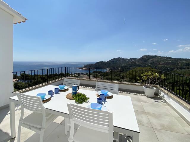 Holiday rental apartment with swimming pool in Beg gallery image 2