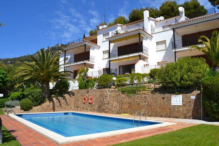 Holiday rental apartment with swimming pool in Beg gallery image 3