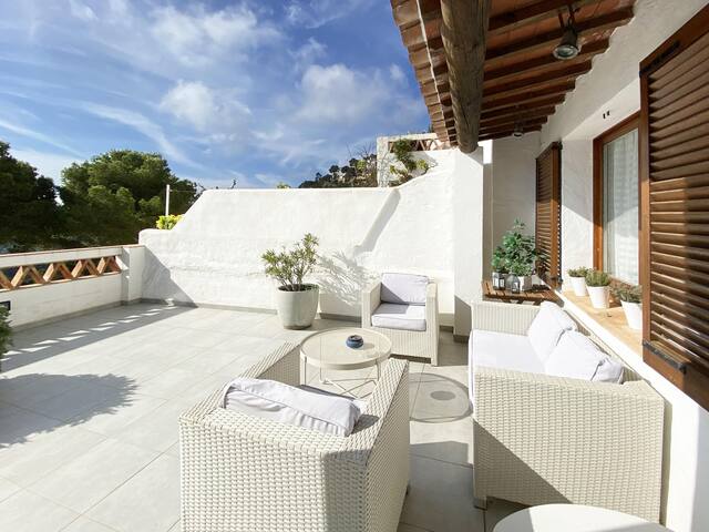 Holiday rental semidetached with swimming pool in gallery image 4