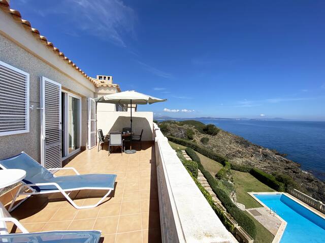 Holiday rental apartment with swimming pool in Beg gallery image 2