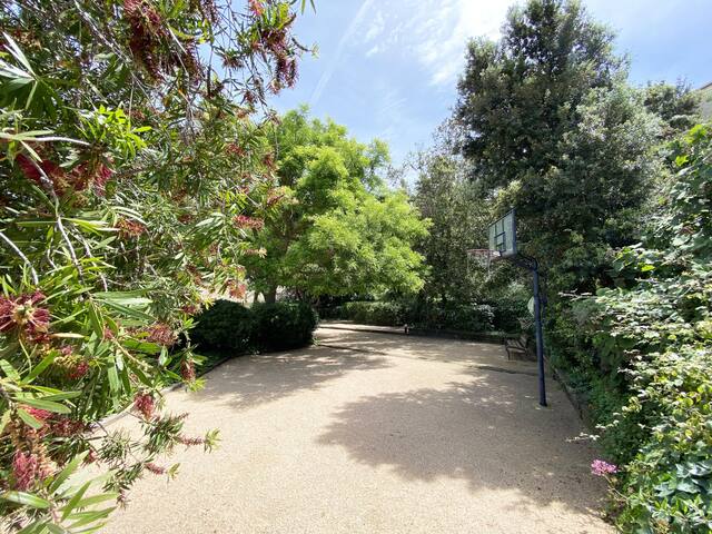 Holiday rental semidetached with swimming pool in gallery image 3