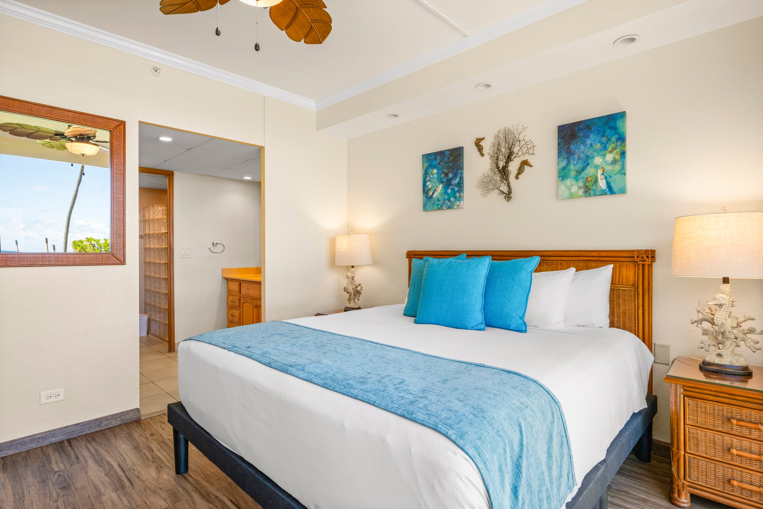 Condo in Lahaina · ★4.85 · 2 bedrooms · 3 beds · 2 baths - Image 11