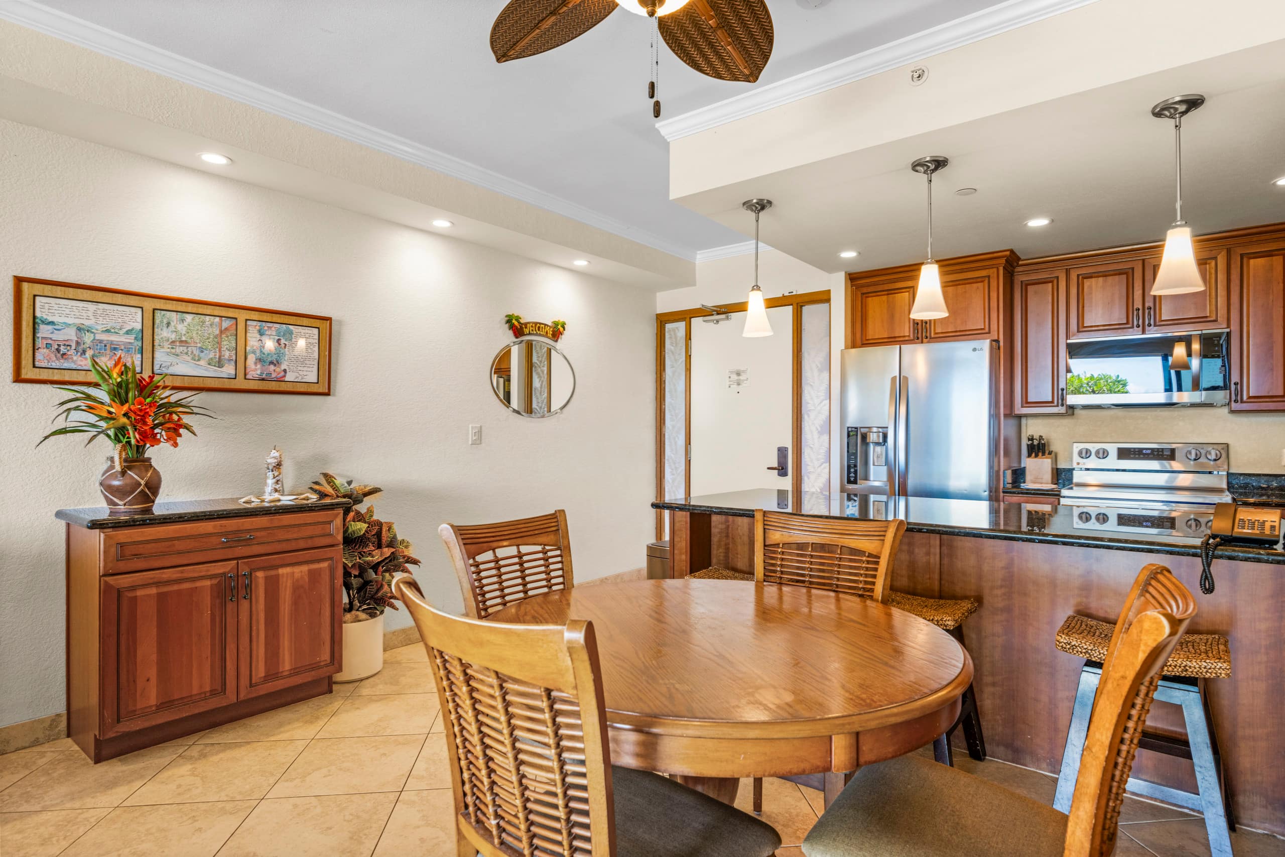 Condo in Lahaina · ★4.85 · 2 bedrooms · 3 beds · 2 baths - Image 16
