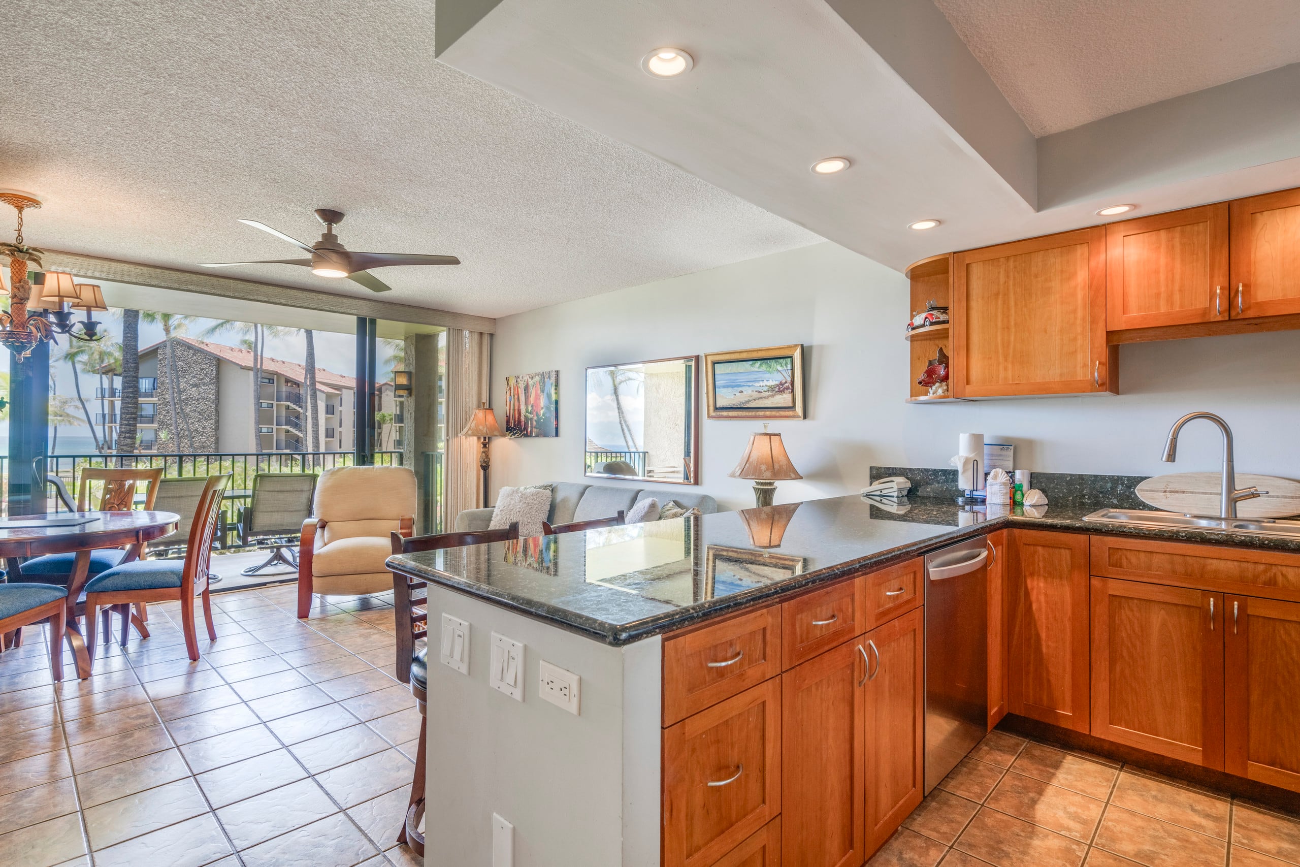 Condo in Lahaina · ★4.78 · 2 bedrooms · 3 beds · 2 shared baths - Image 14