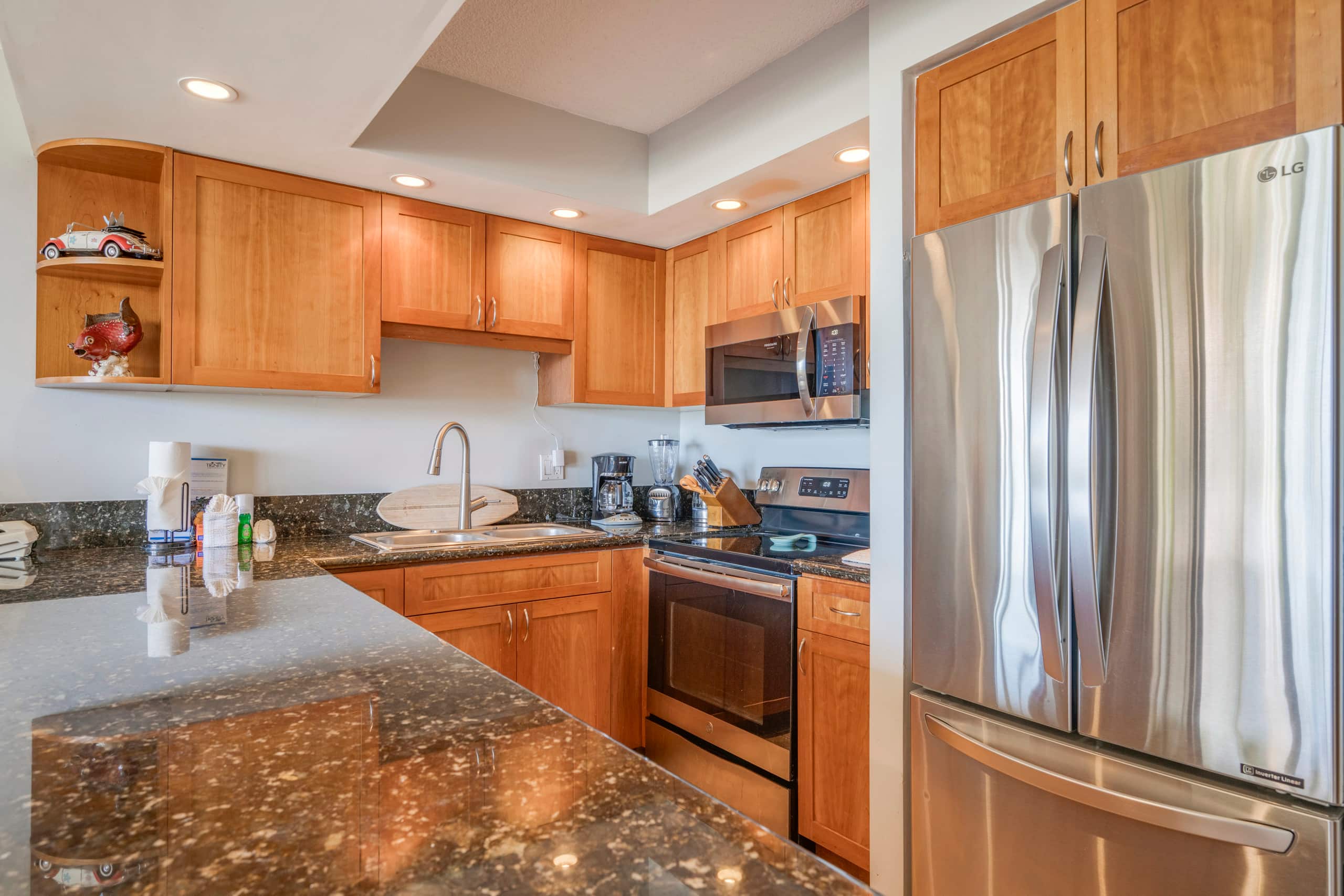 Condo in Lahaina · ★4.78 · 2 bedrooms · 3 beds · 2 shared baths - Image 22