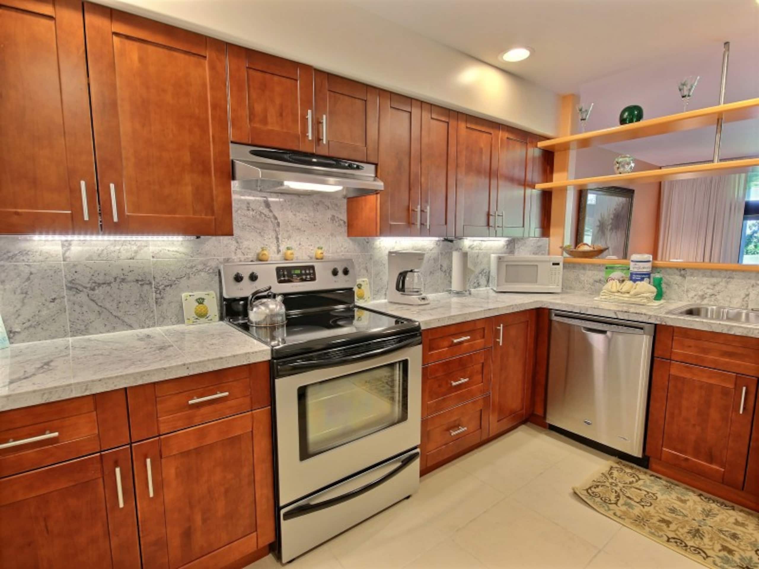 Condo in Lahaina · ★4.53 · 2 bedrooms · 4 beds · 2 baths - Image 18