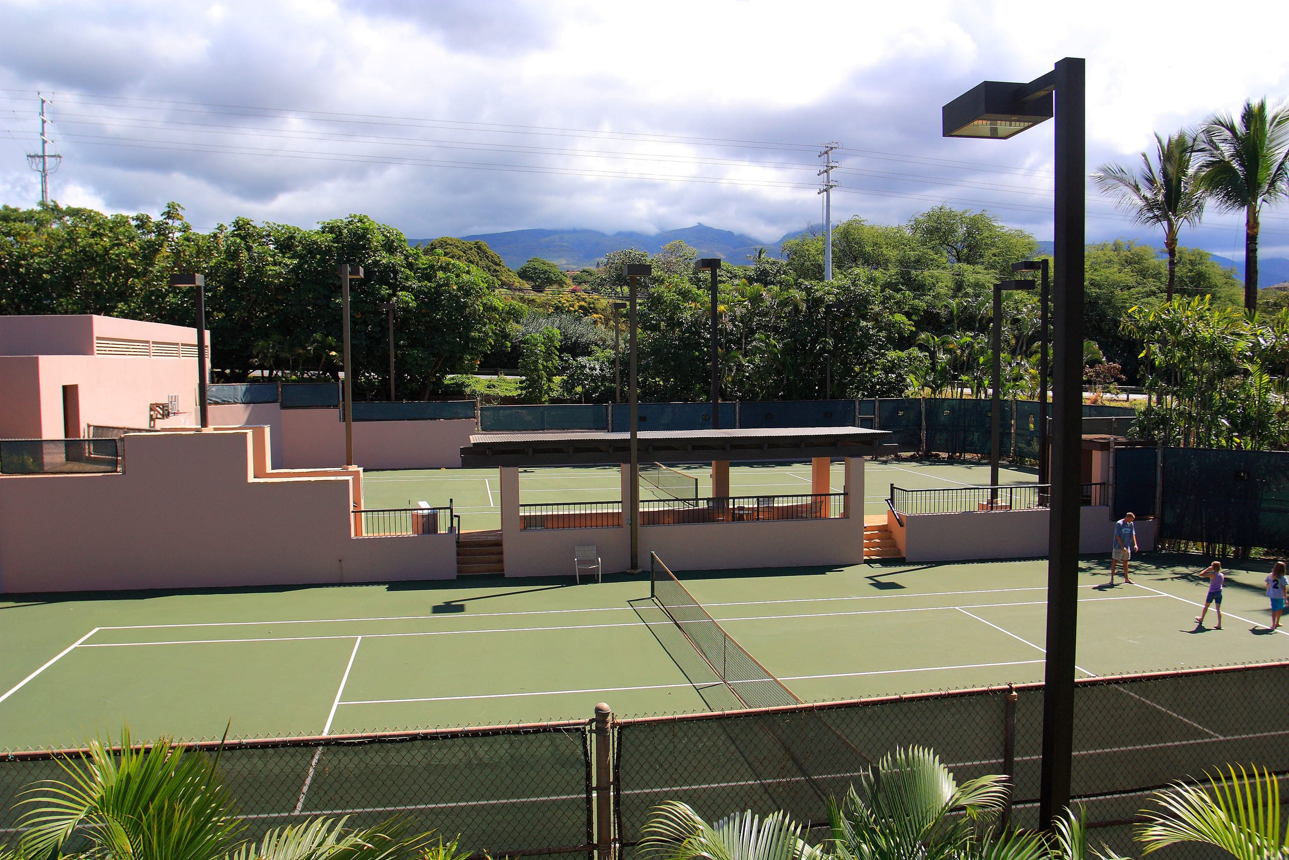 Condo in Lahaina · ★4.53 · 2 bedrooms · 4 beds · 2 baths - Image 24