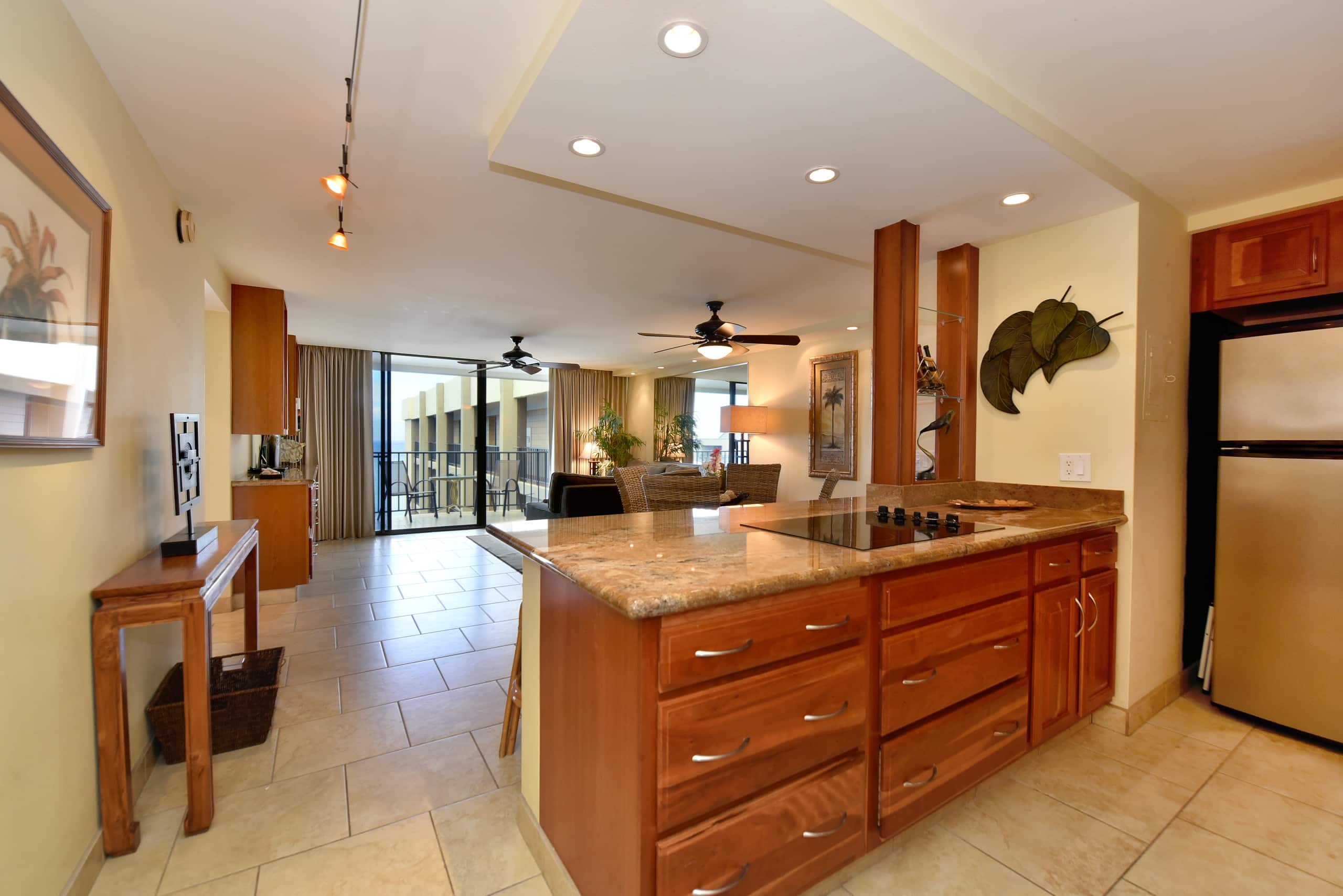 Condo in Lahaina · ★4.26 · 2 bedrooms · 2 beds · 2 baths - Image 23