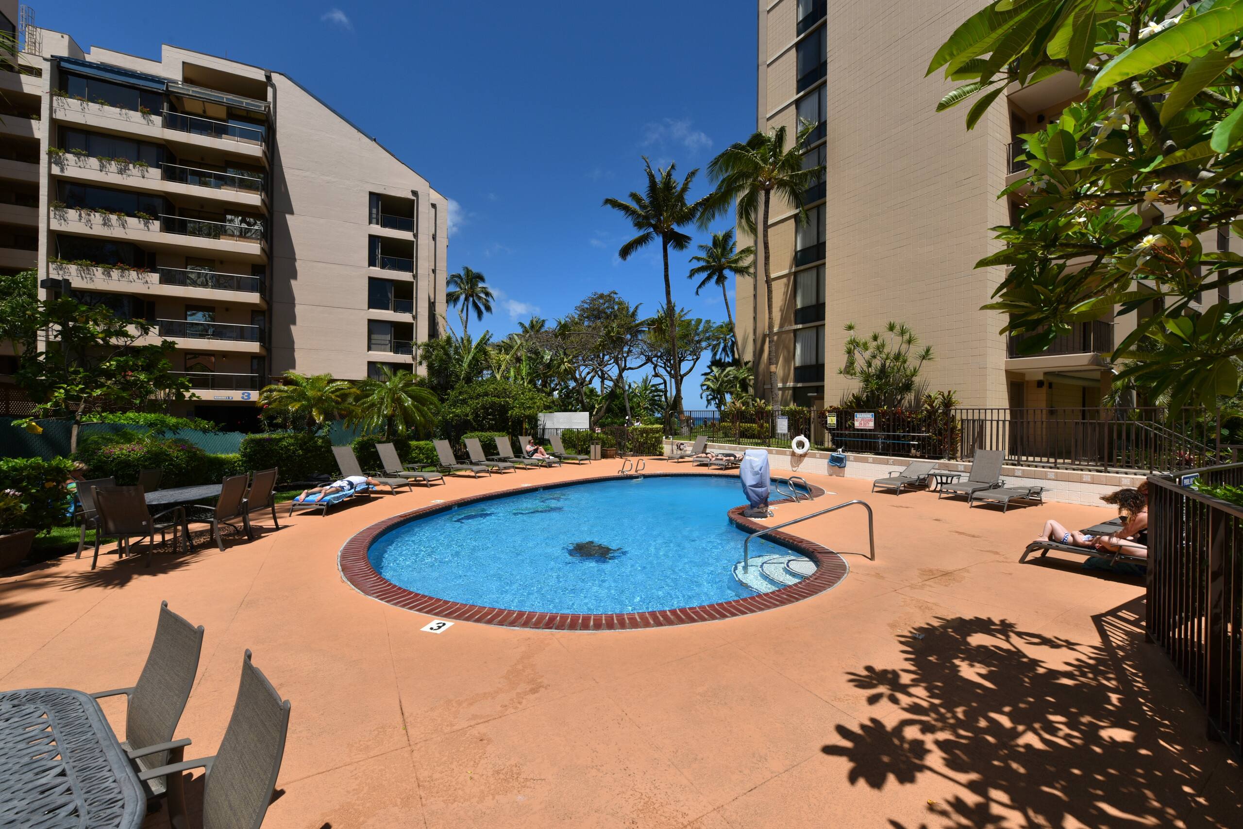 Condo in Lahaina · ★4.26 · 2 bedrooms · 2 beds · 2 baths - Image 31