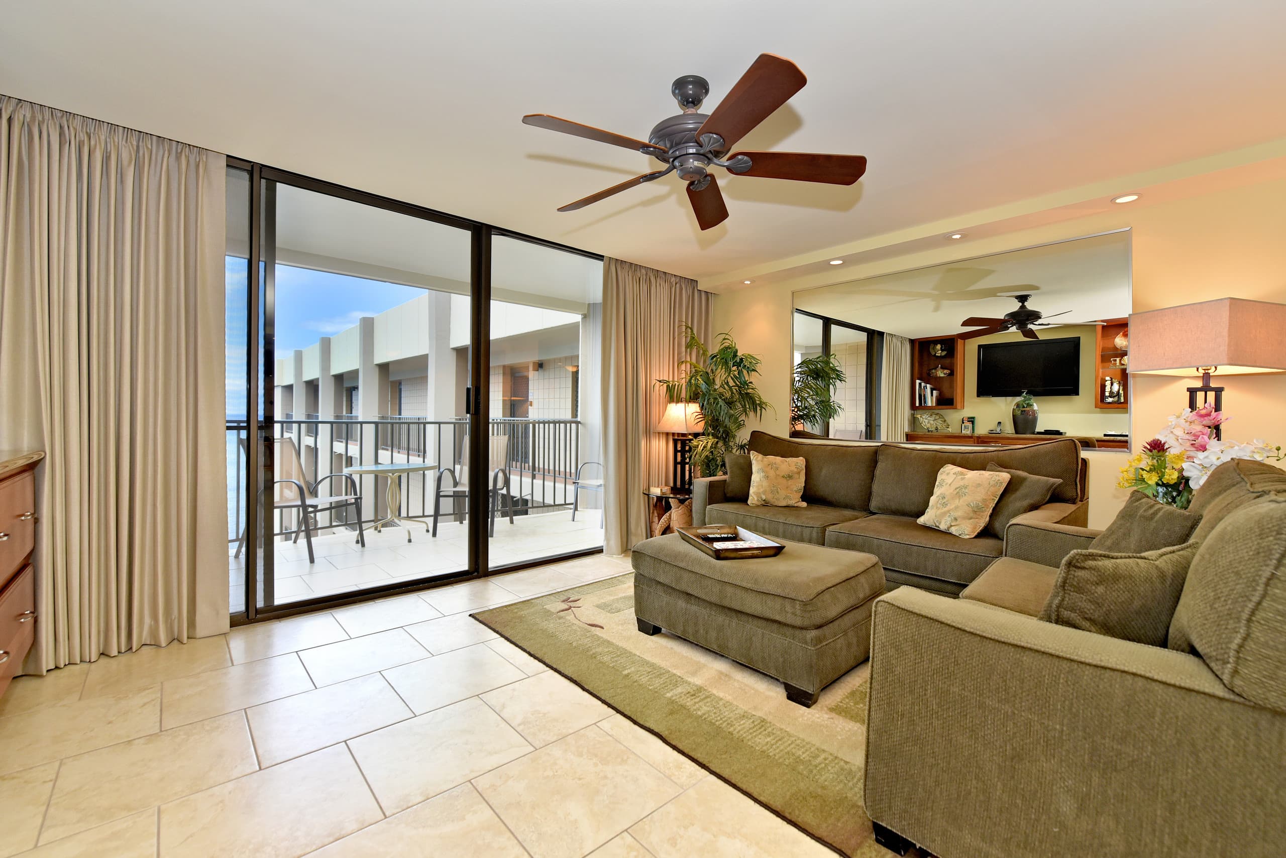 Condo in Lahaina · ★4.26 · 2 bedrooms · 2 beds · 2 baths - Image 17