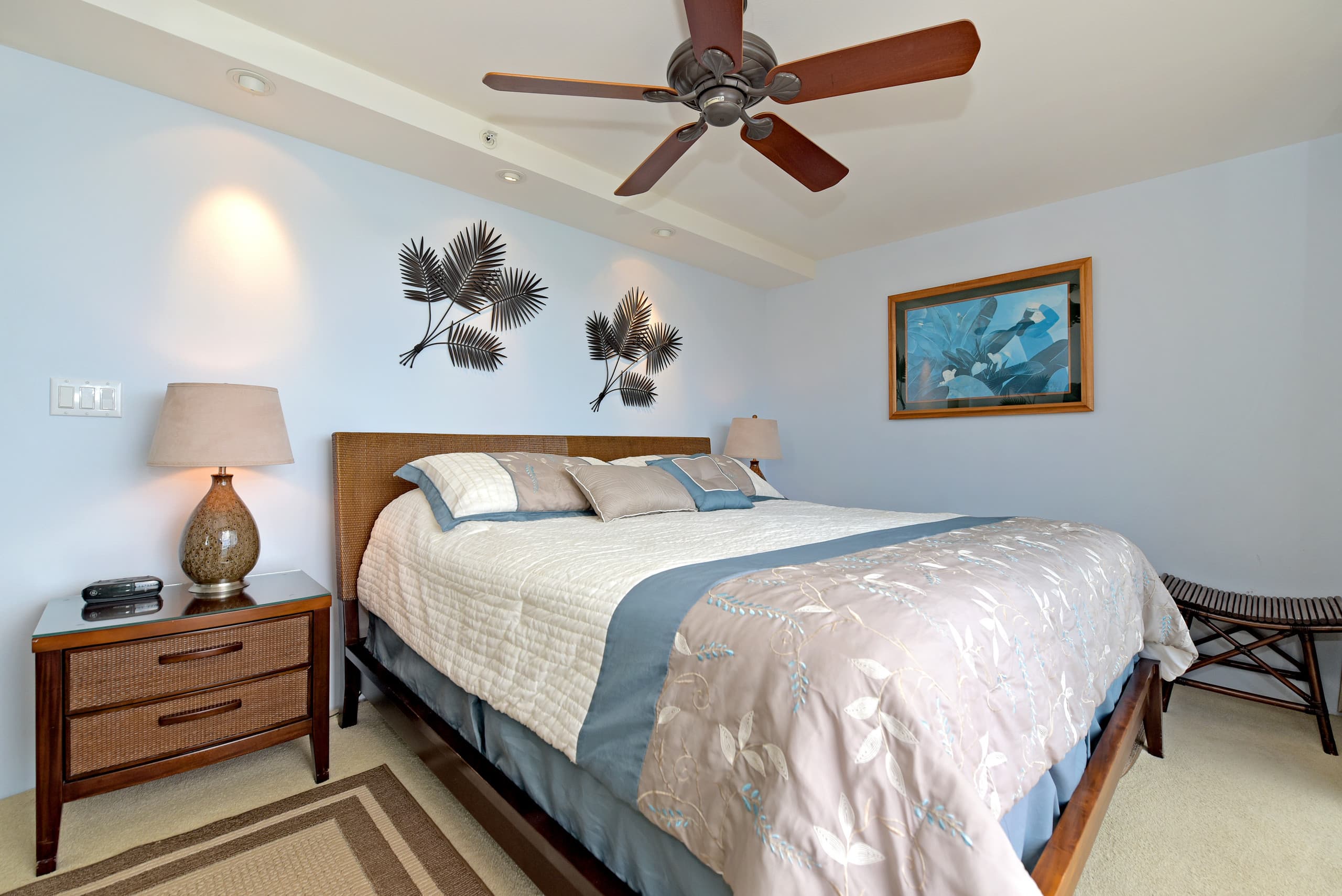 Condo in Lahaina · ★4.26 · 2 bedrooms · 2 beds · 2 baths - Image 3