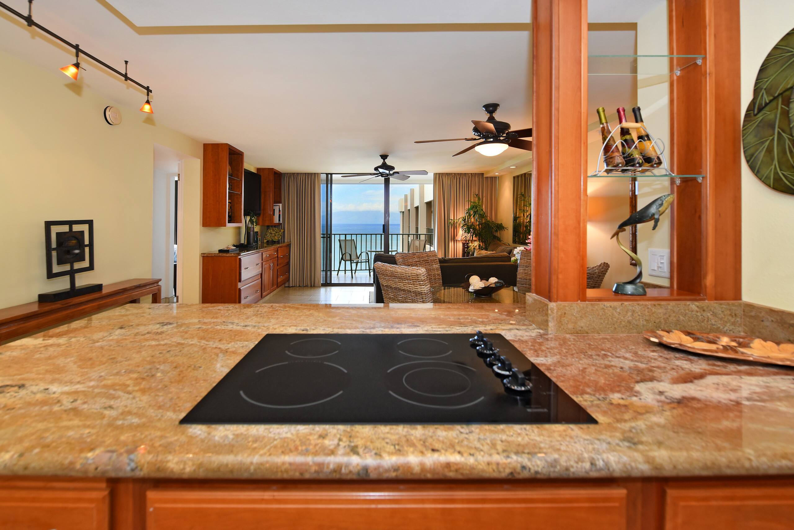 Condo in Lahaina · ★4.26 · 2 bedrooms · 2 beds · 2 baths - Image 26