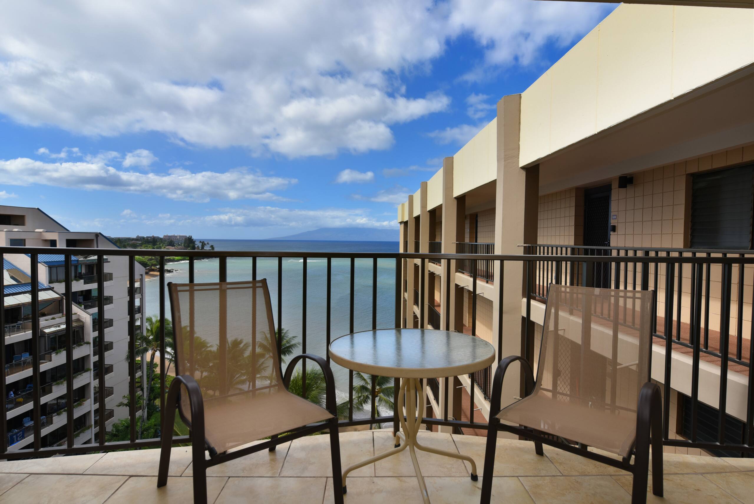 Condo in Lahaina · ★4.26 · 2 bedrooms · 2 beds · 2 baths - Image 28