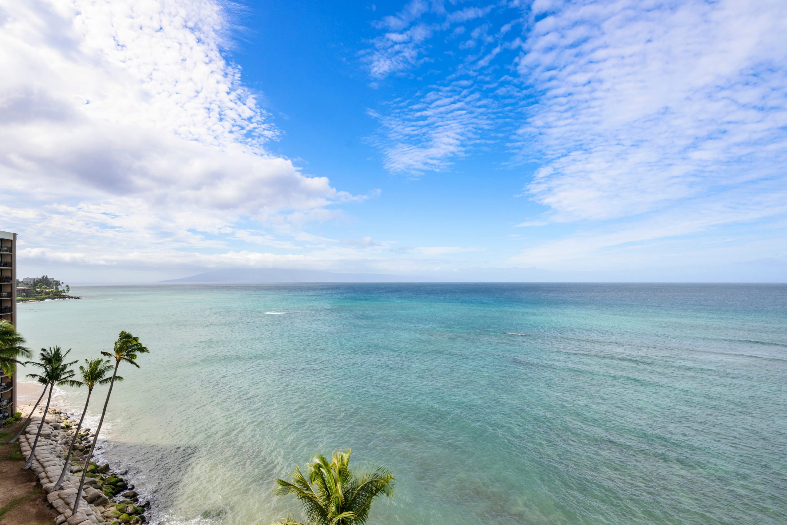 Condo in Lahaina · ★4.89 · 2 bedrooms · 3 beds · 2.5 baths - Image 33