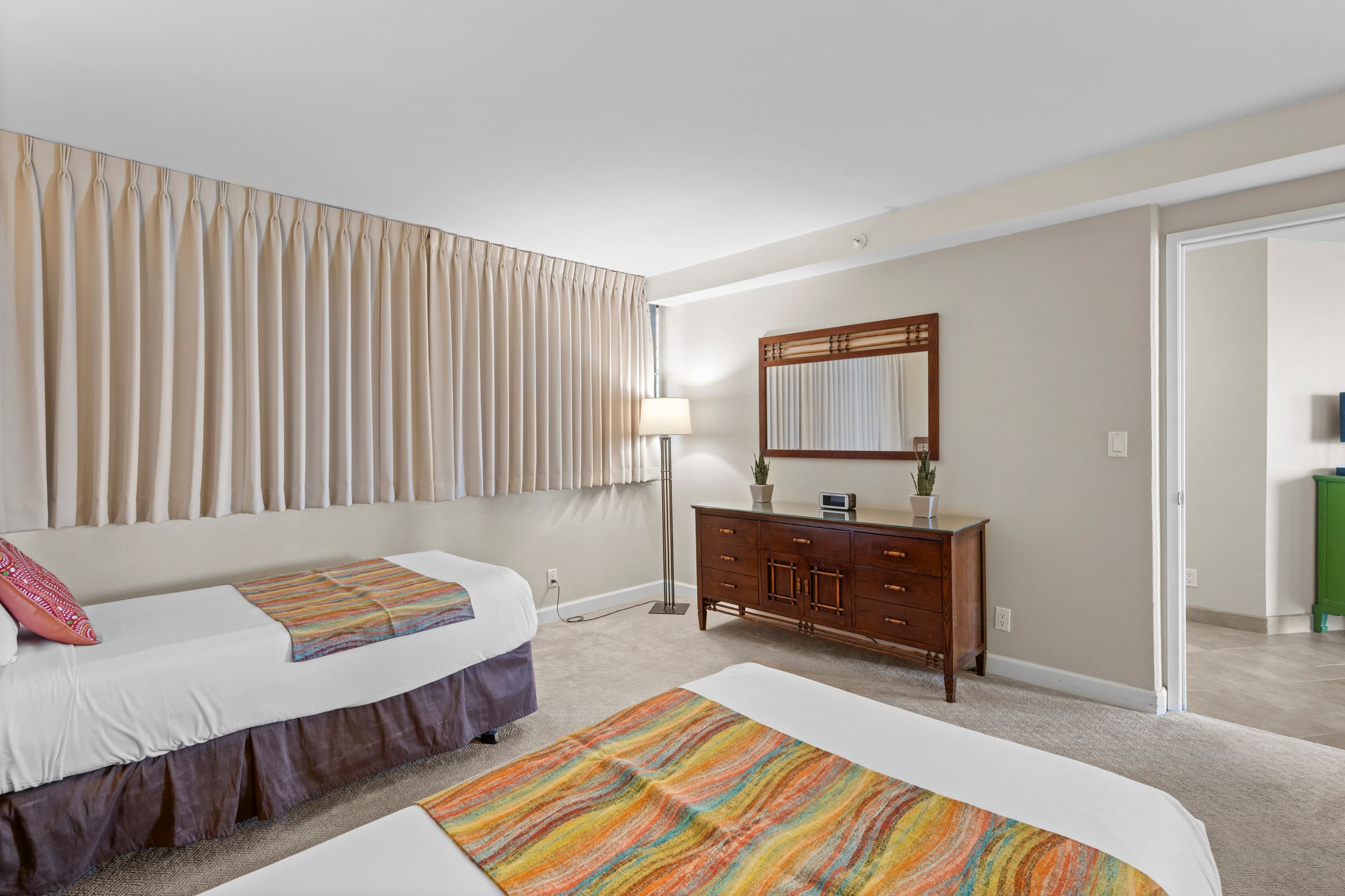 Condo in Lahaina · ★4.89 · 2 bedrooms · 3 beds · 2.5 baths - Image 8