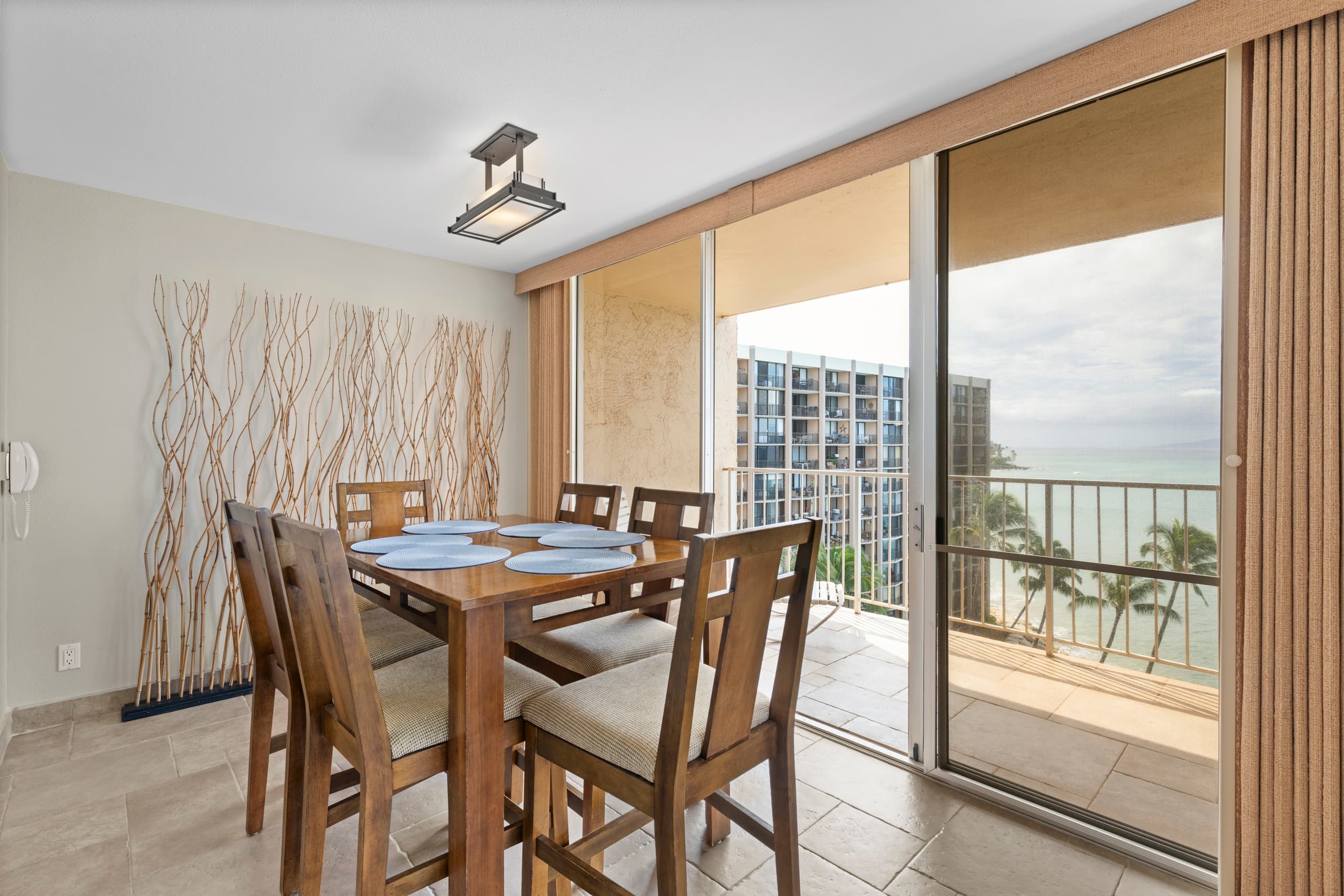 Condo in Lahaina · ★4.89 · 2 bedrooms · 3 beds · 2.5 baths - Image 20
