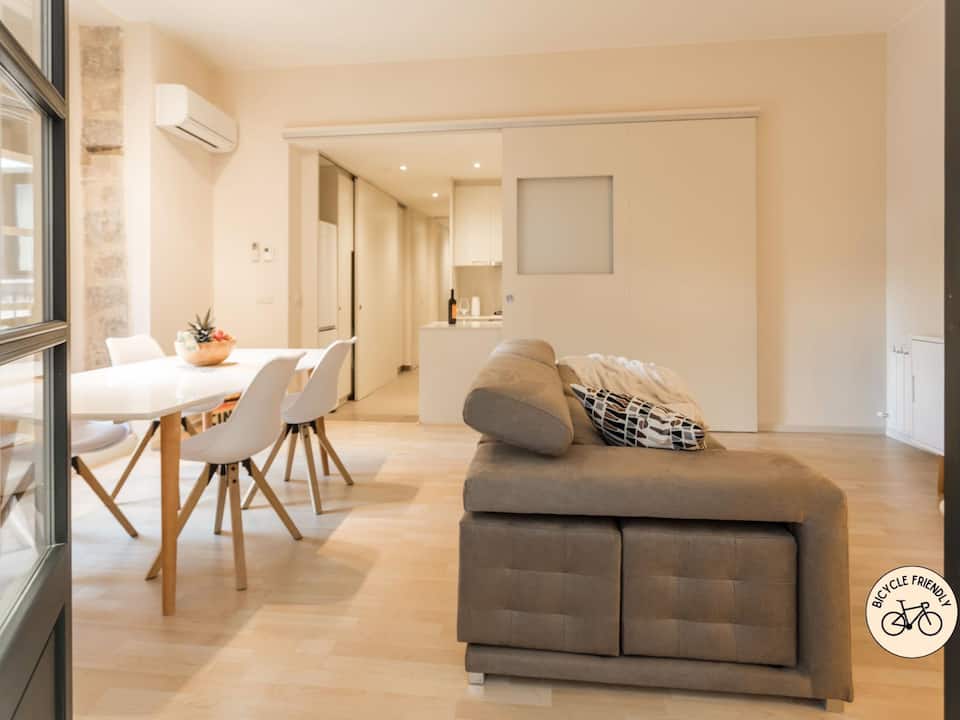 Bravissimo Cort Reial 3B, fantastic floor — foto 1