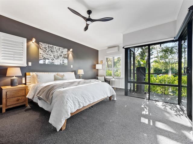 Abundance | Sophisticated Luxury | River Views gallery image 2