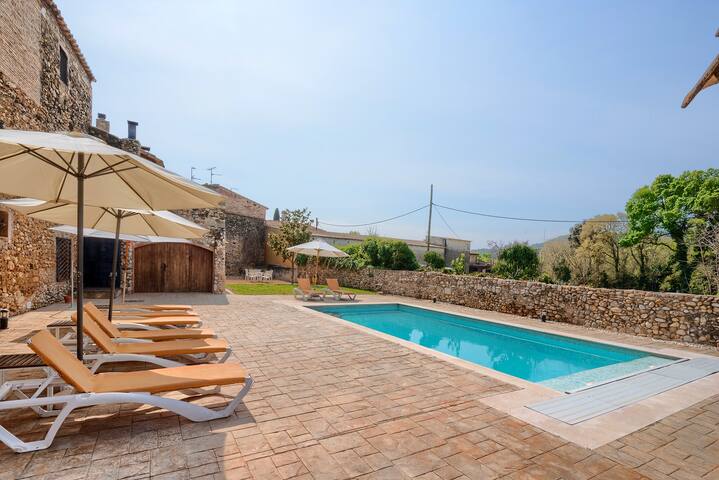 La Requisa. Casa para 15 en un pequeño pueblo. gallery image 5