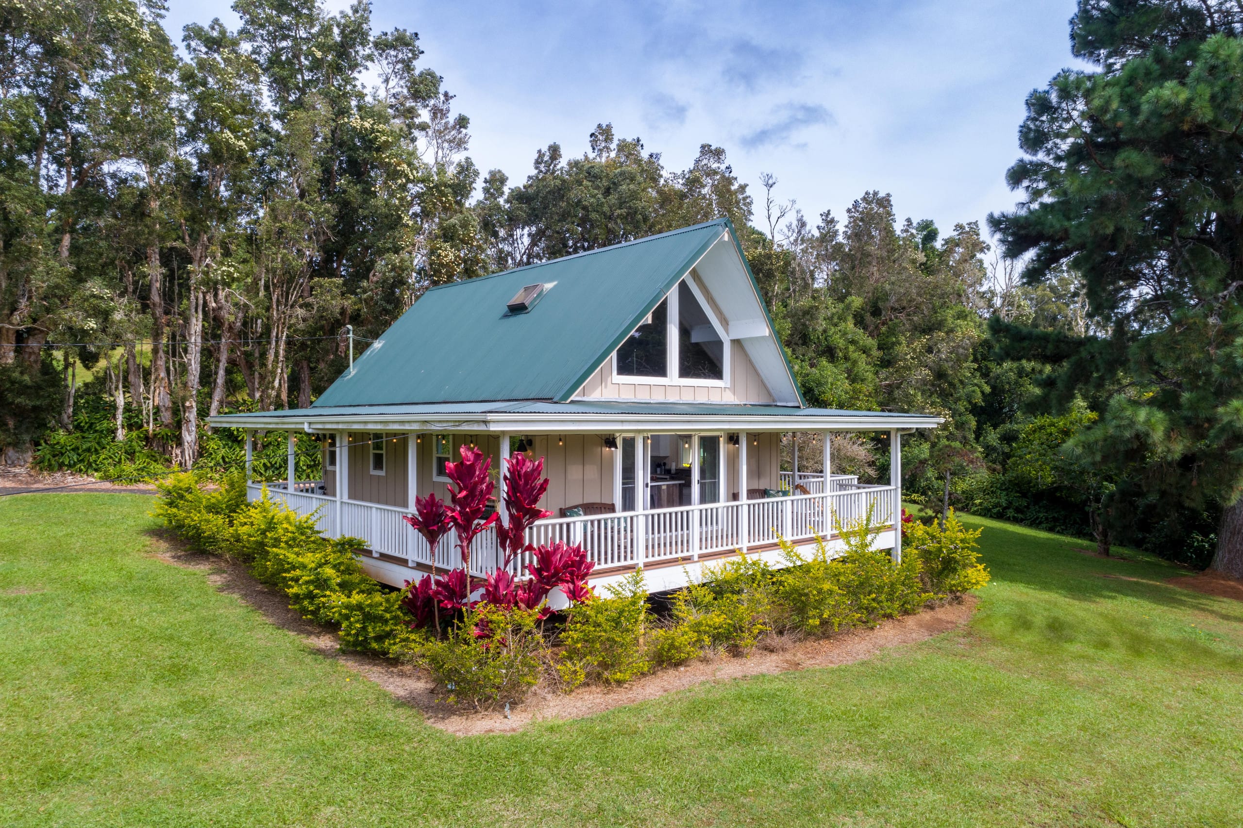 Home in Waimea · ★4.92 · 2 bedrooms · 3 beds · 2 private baths - Image 1