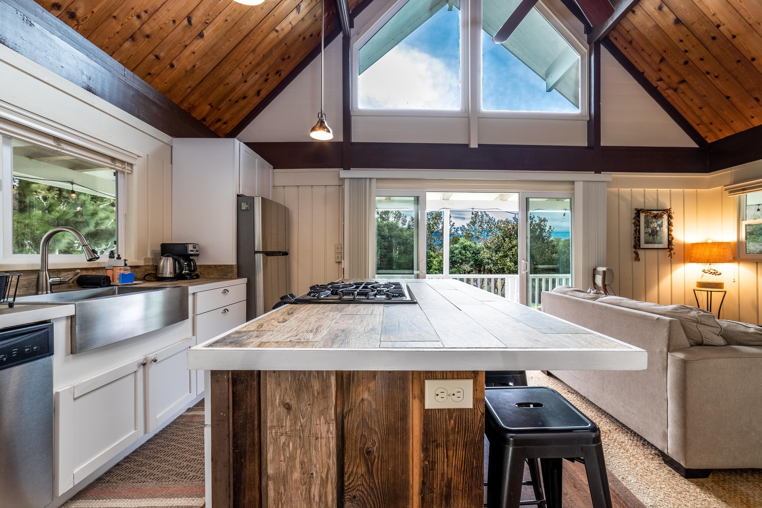 Home in Waimea · ★4.92 · 2 bedrooms · 3 beds · 2 private baths - Image 6