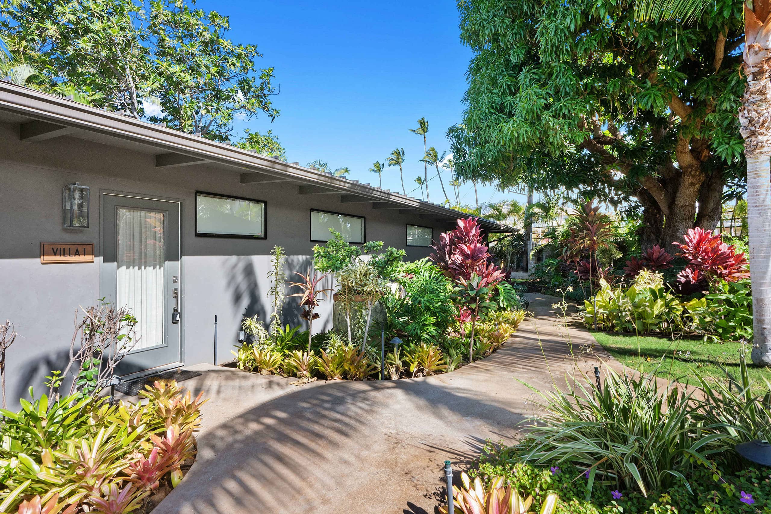 Home in Kihei · ★4.92 · 1 bedroom · 2 beds · 1 bath - Image 4