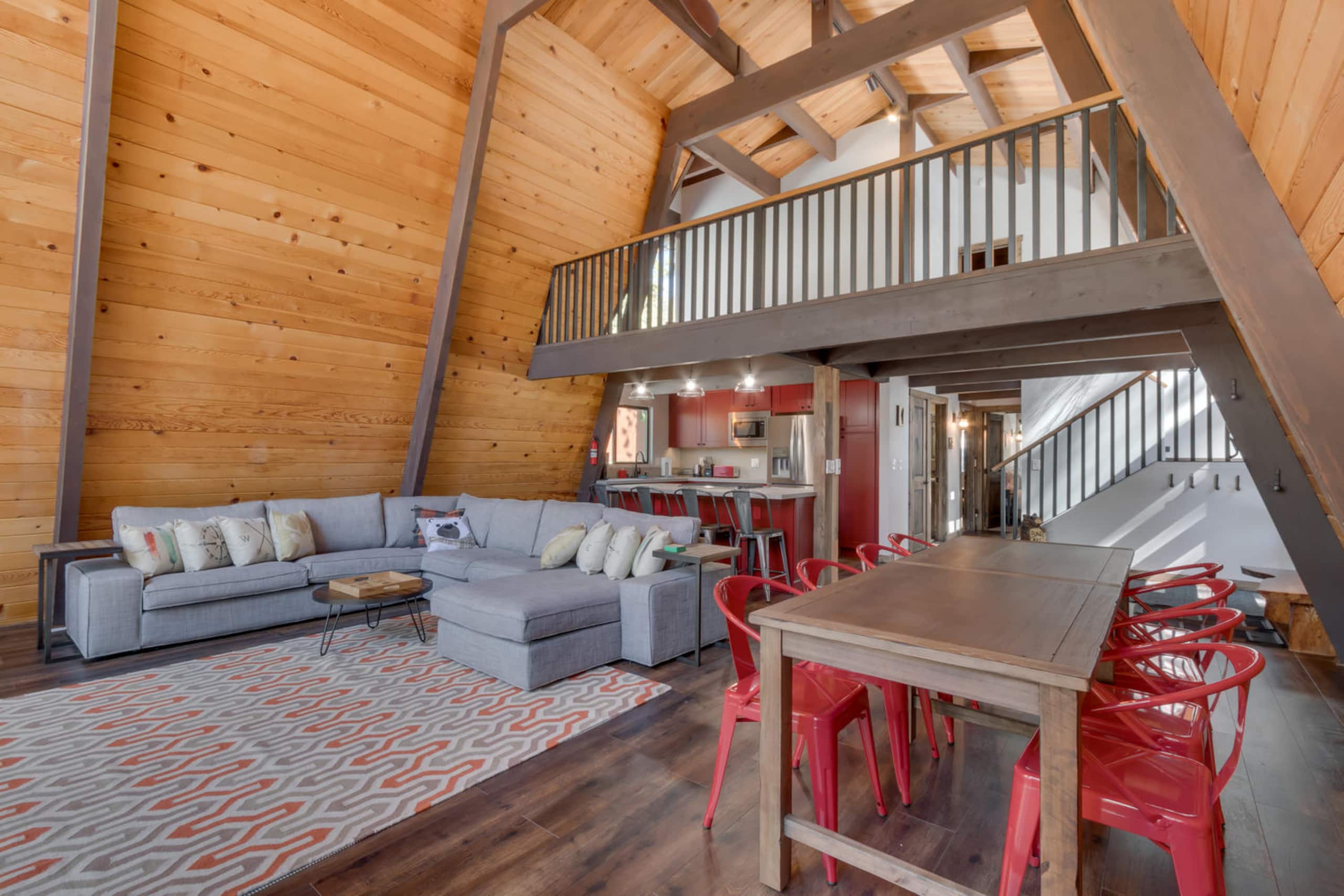 Luxury Lakeview Home with Hot Tub Near Ski & Beach - Photo 8
