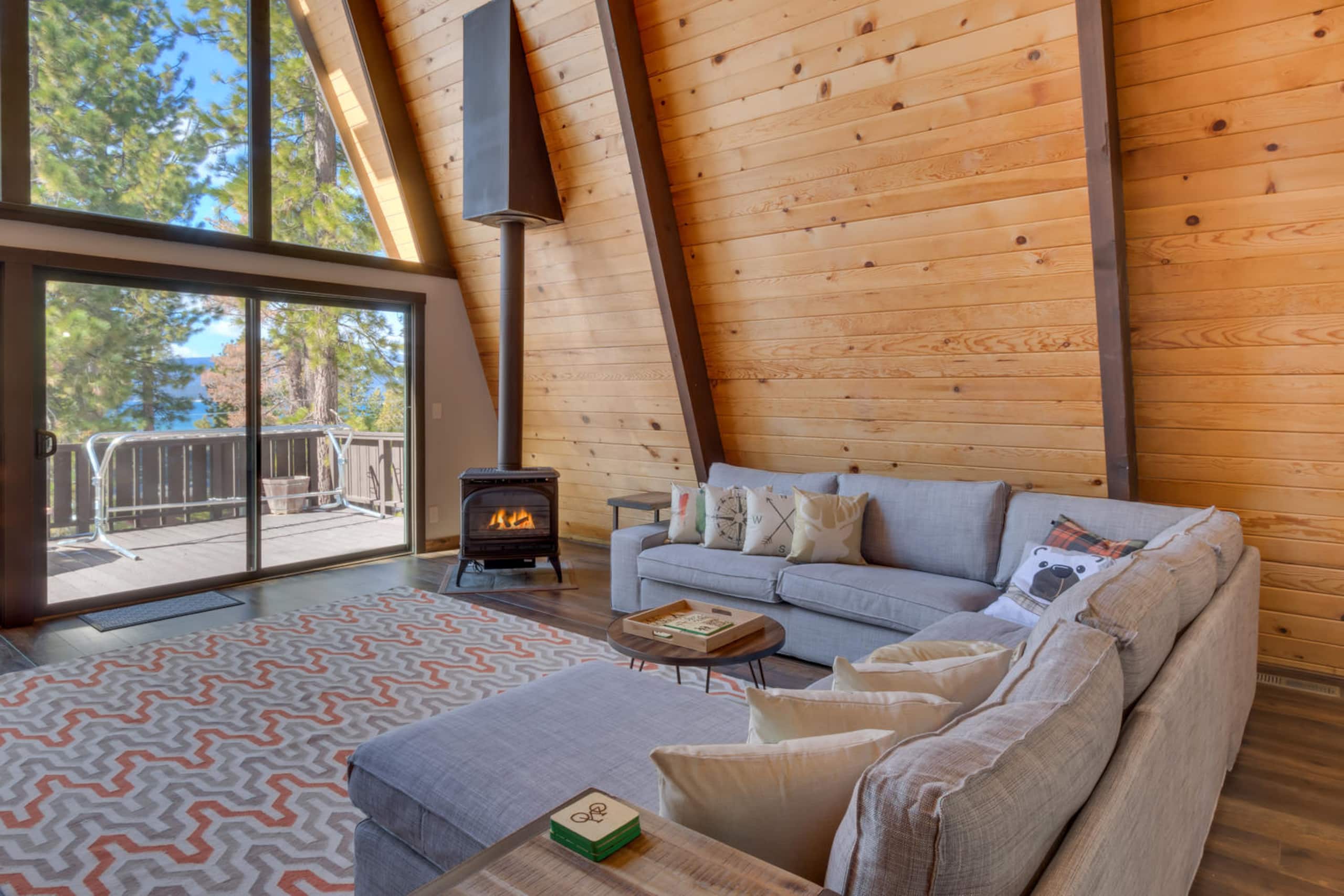 Luxury Lakeview Home with Hot Tub Near Ski & Beach - Photo 7