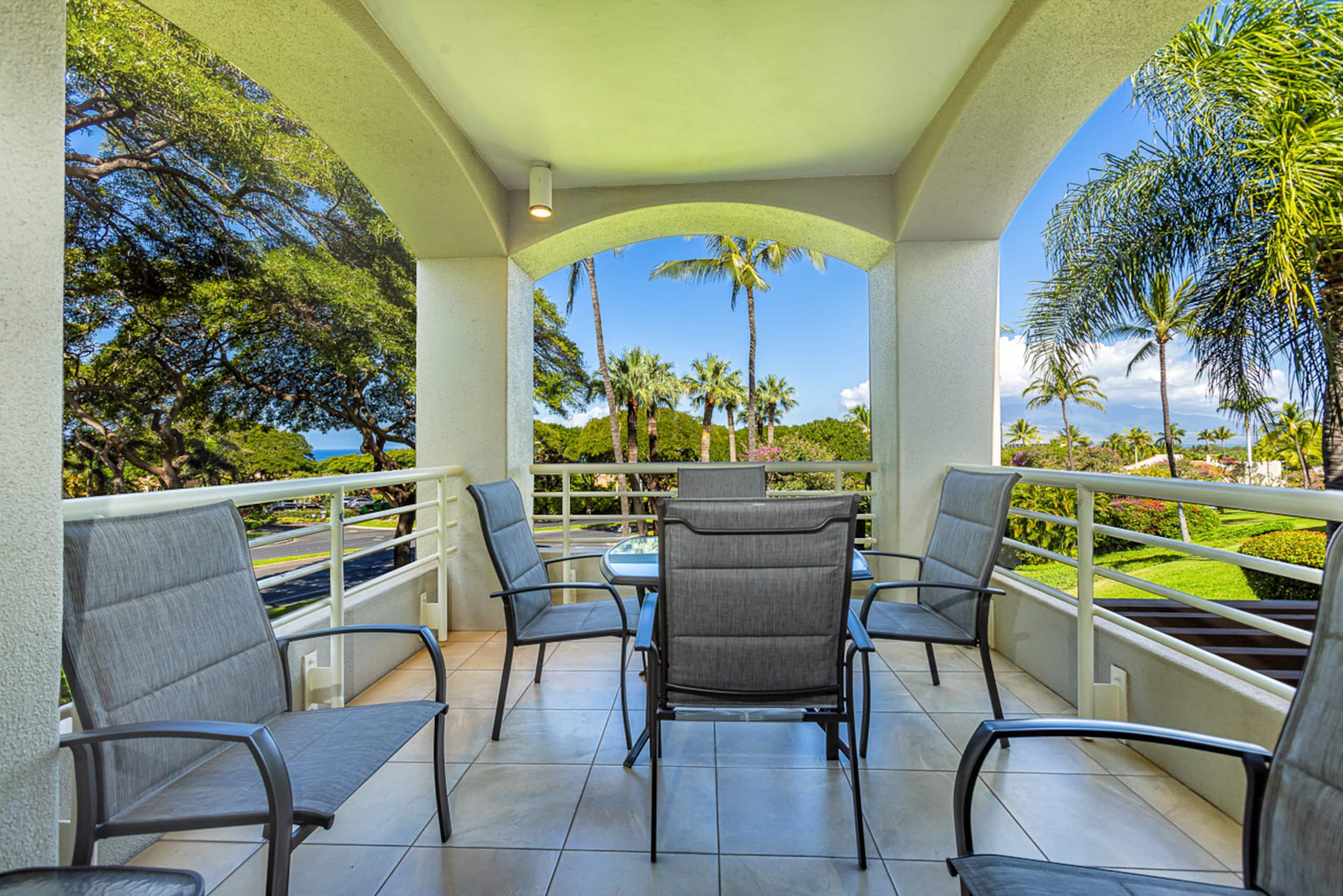 Condo in Kihei · ★4.79 · 2 bedrooms · 2 beds · 2 shared baths - Image 2