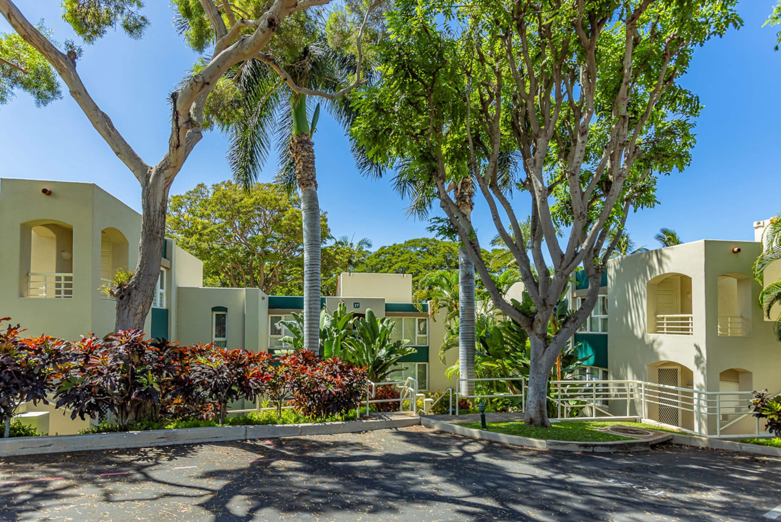 Condo in Kihei · ★4.79 · 2 bedrooms · 2 beds · 2 shared baths - Image 28