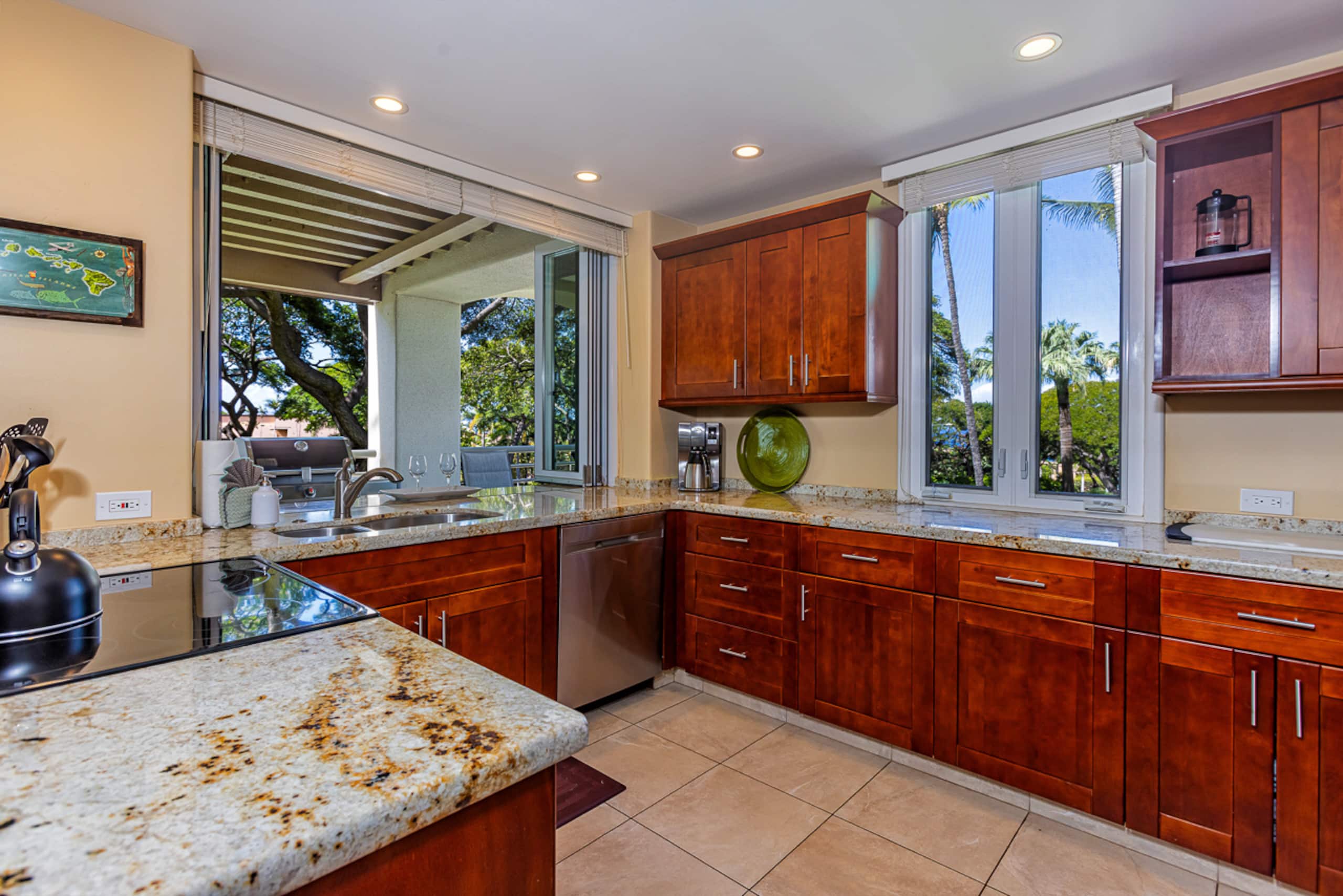 Condo in Kihei · ★4.79 · 2 bedrooms · 2 beds · 2 shared baths - Image 11