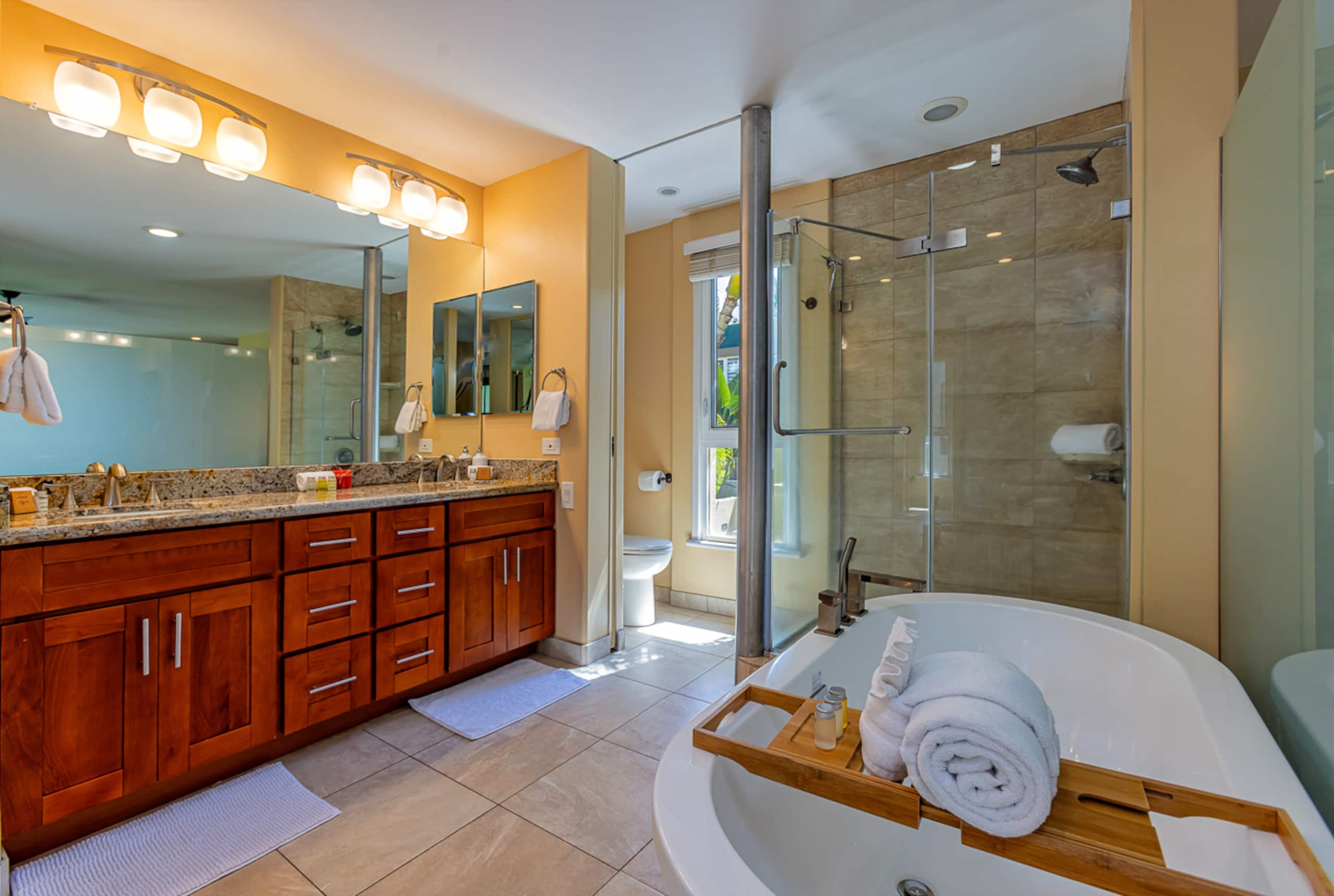 Condo in Kihei · ★4.79 · 2 bedrooms · 2 beds · 2 shared baths - Image 16
