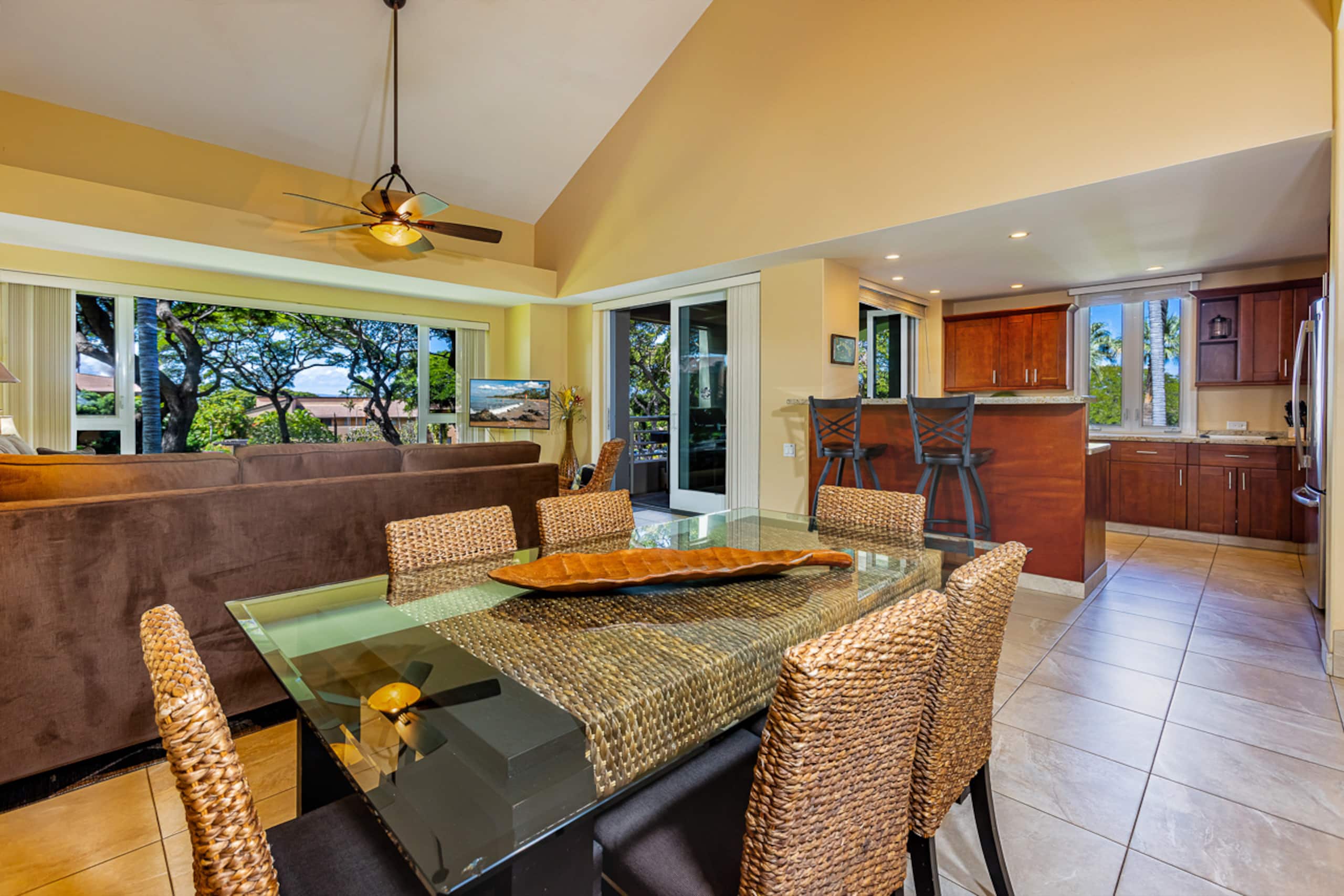 Condo in Kihei · ★4.79 · 2 bedrooms · 2 beds · 2 shared baths - Image 5