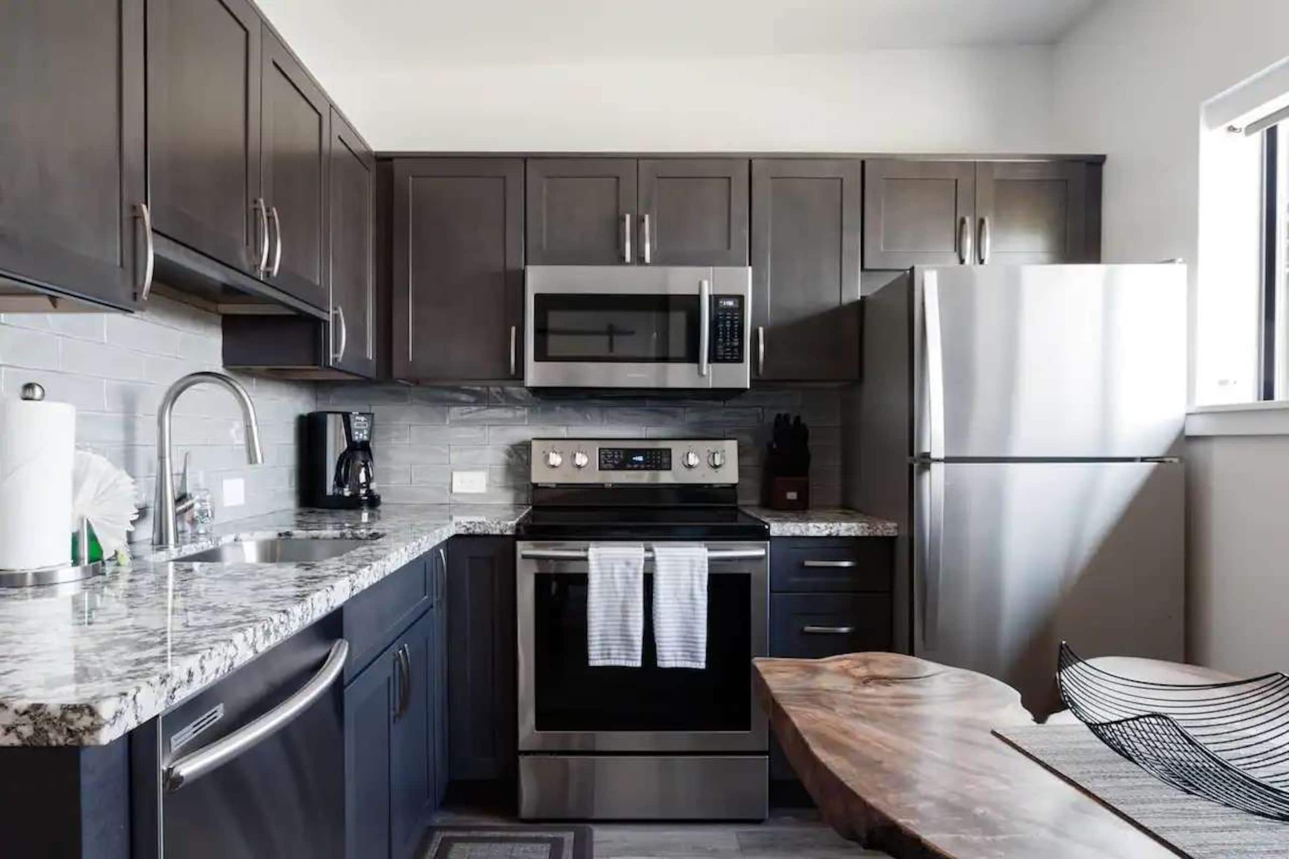 Home in Kihei · ★4.91 · 1 bedroom · 2 beds · 1 bath - Image 15