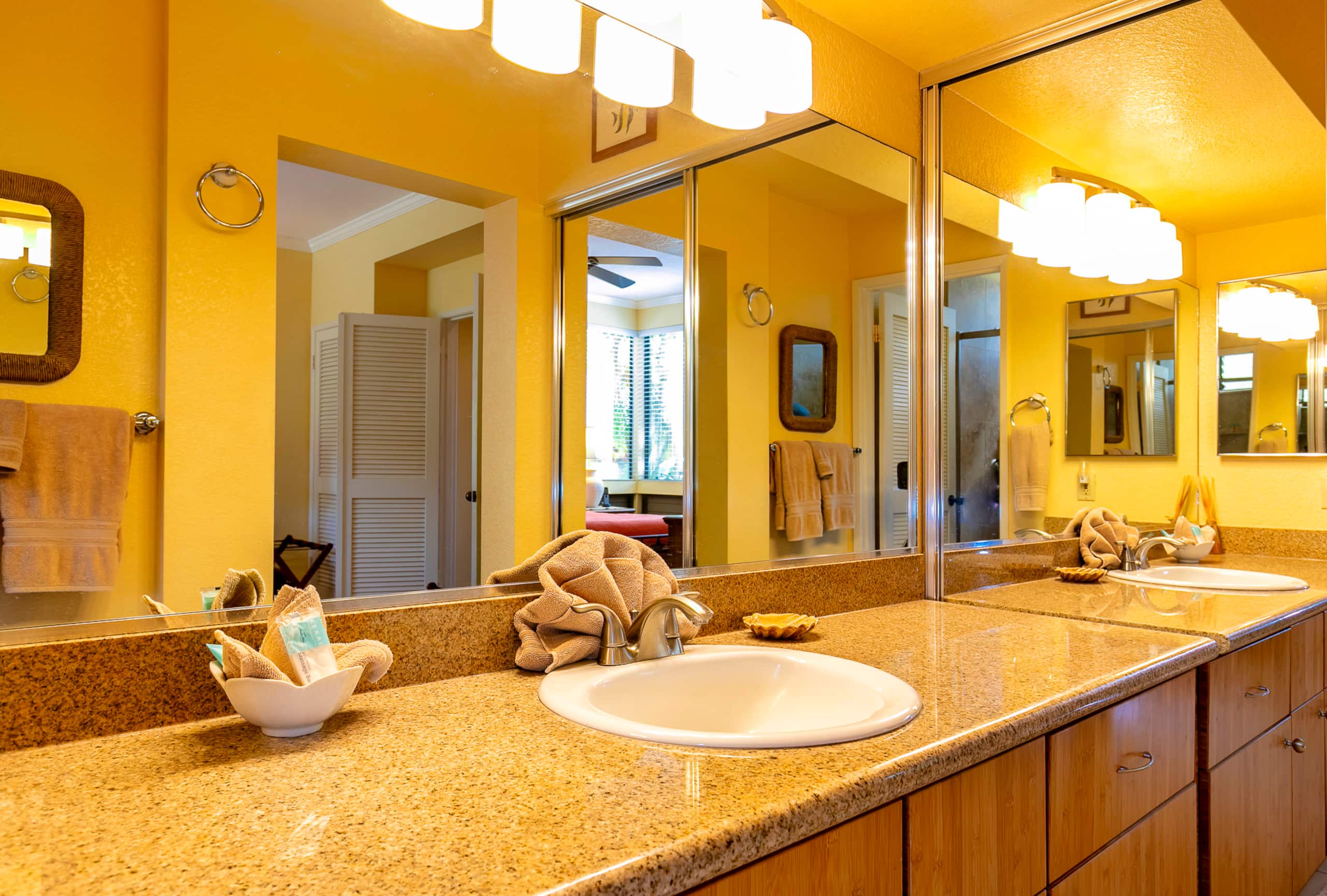 Condo in Kihei · ★4.92 · 1 bedroom · 2 beds · 2 baths - Image 17