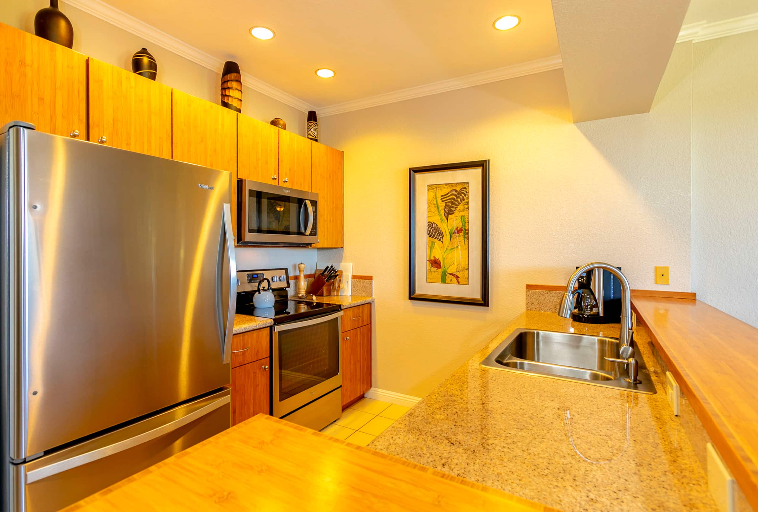 Condo in Kihei · ★4.92 · 1 bedroom · 2 beds · 2 baths - Image 8