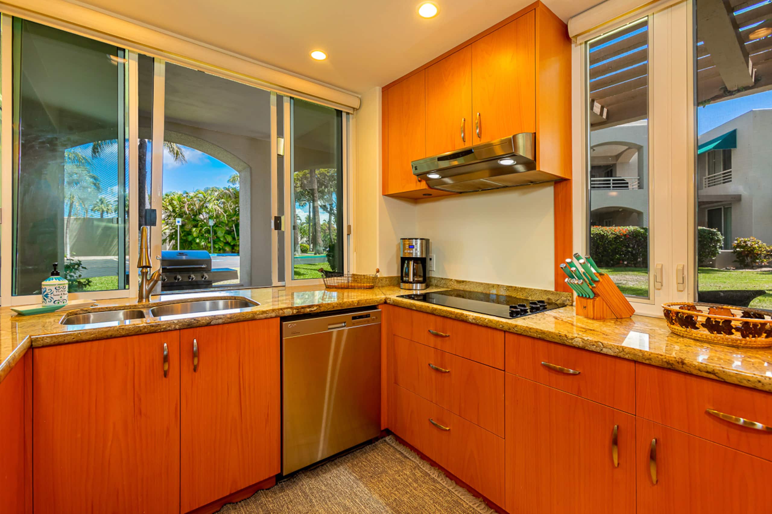 Condo in Kihei · ★4.95 · 2 bedrooms · 4 beds · 2 baths - Image 12