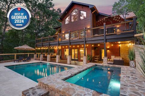 Luxe Mountain Resort - Heated Pool & 12ft Hot Tub