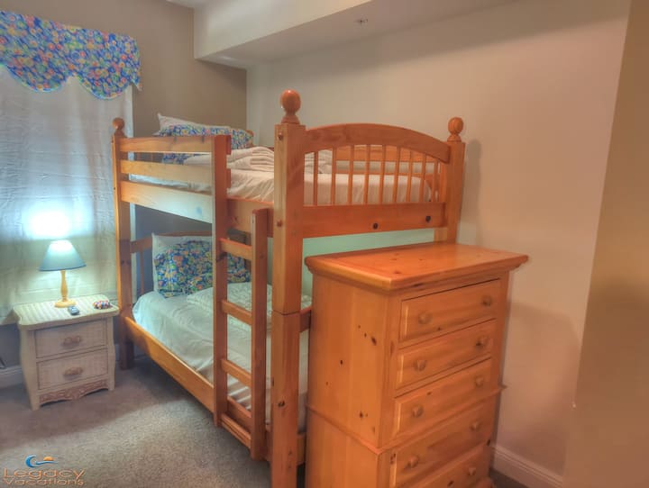 Summer Place #408 חדר שינה #3 - מיטת קומותיים זוגית/זוגית. 