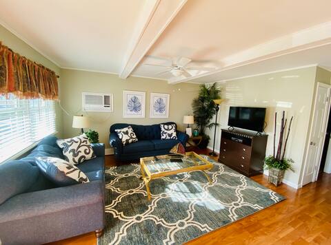 2 BR Park Suite 4, Kit, Liv. Off Season & Summer