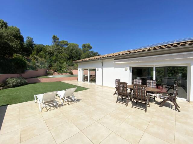 Holiday rental villa with swimming pool in Begur, gallery image 5