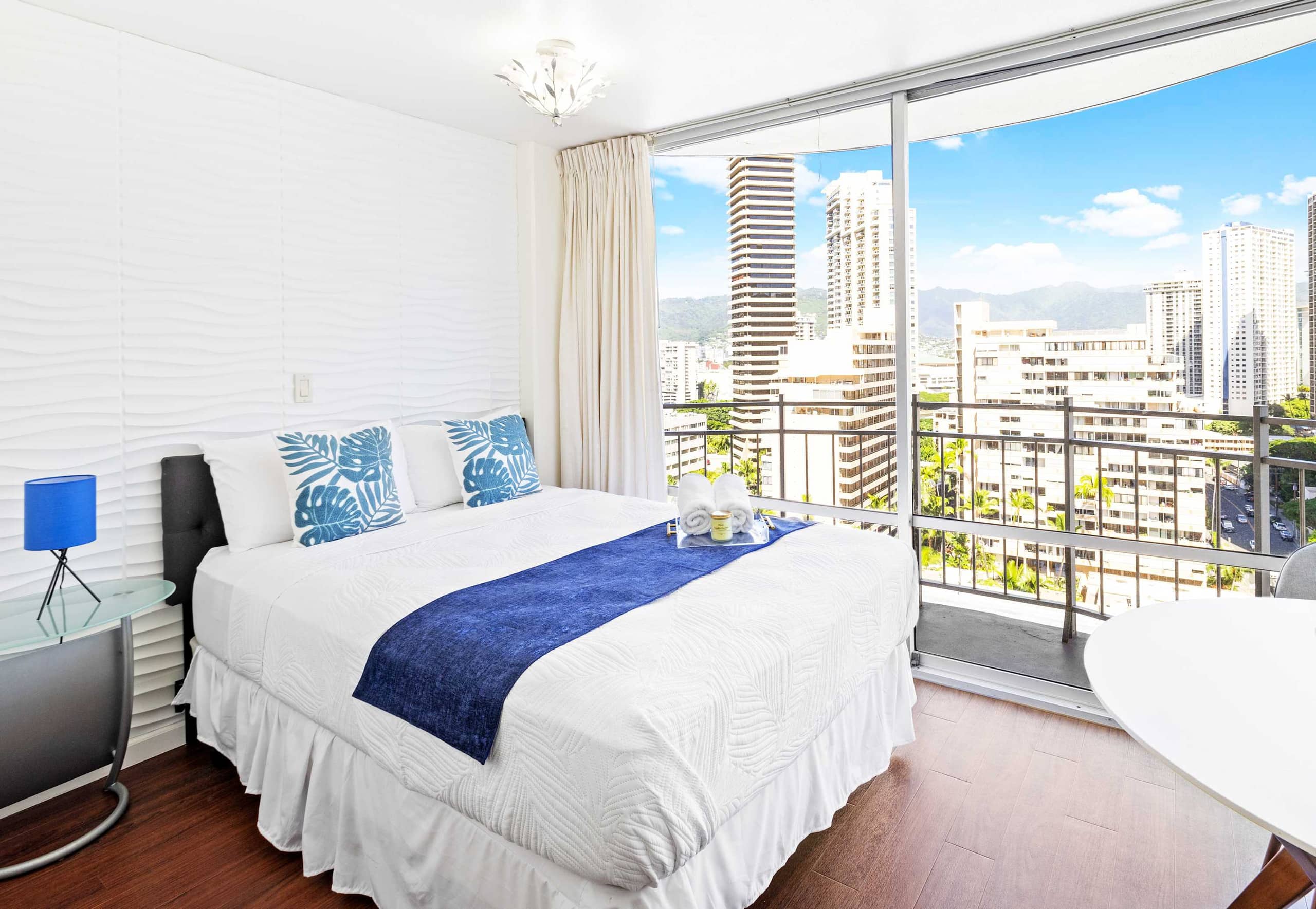 Waikiki City View Studio – Prime Spot Near Beach! - Image 1