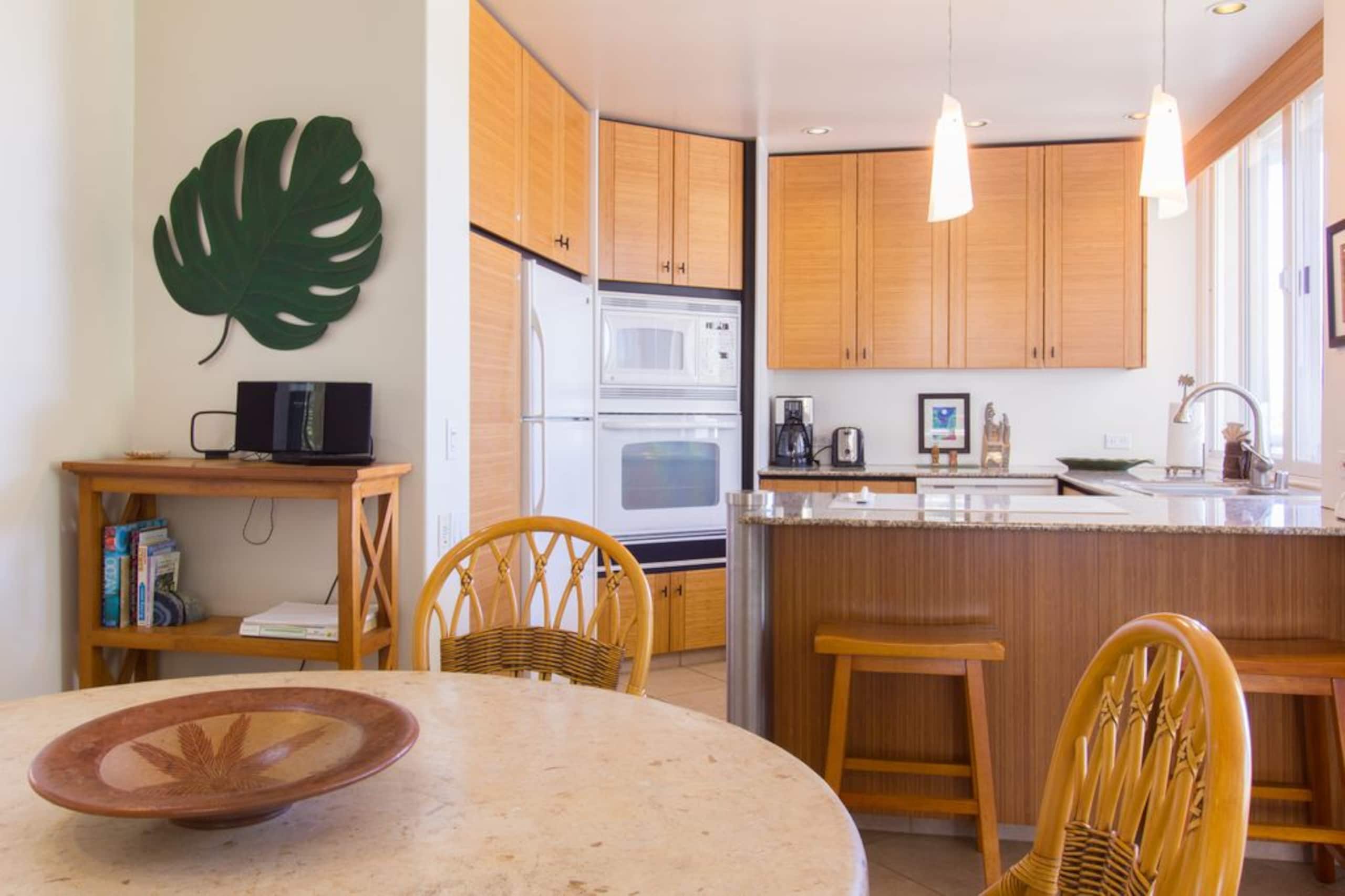 Condo in Kihei · ★4.8 · 2 bedrooms · 2 beds · 2 baths - Image 12
