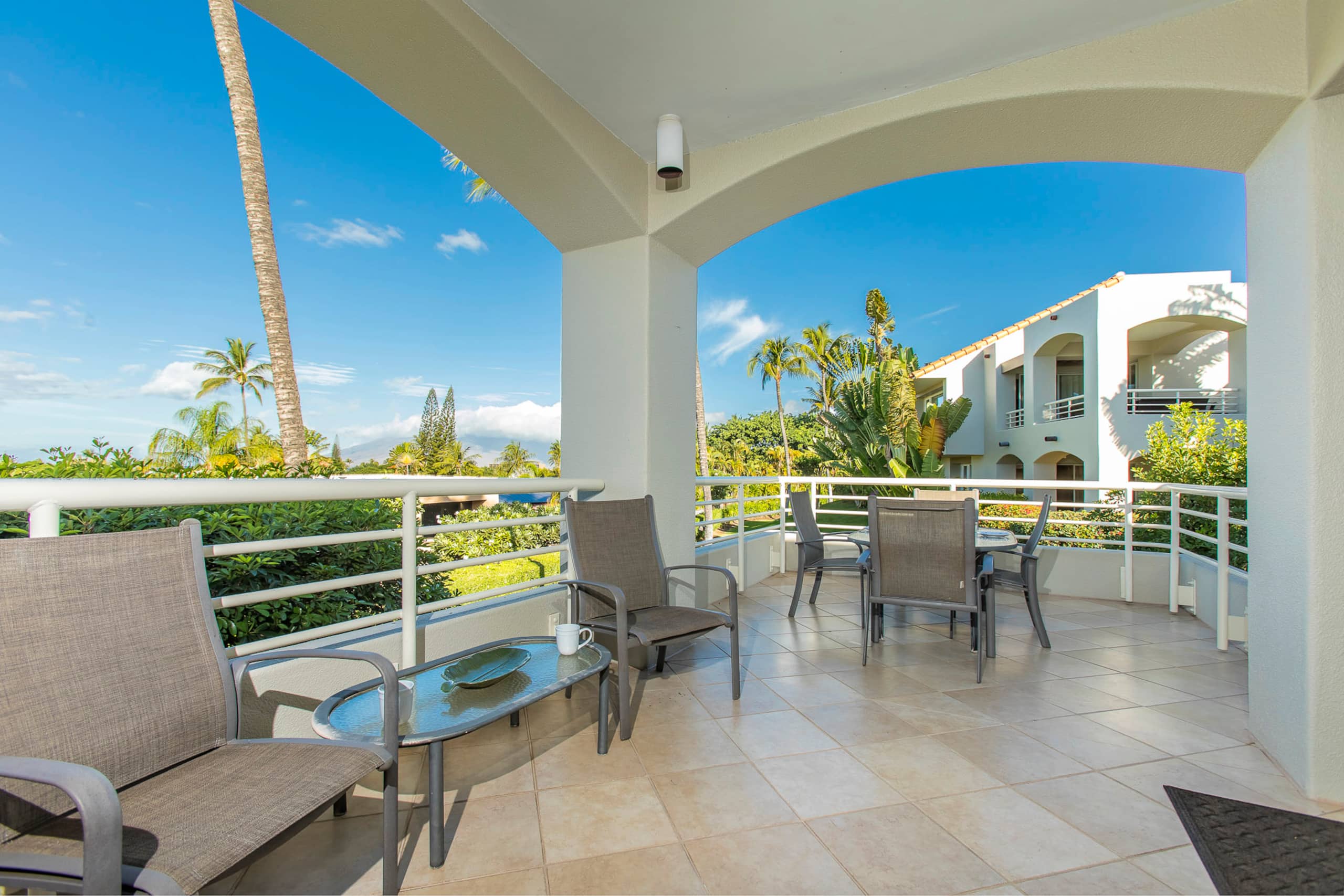 Condo in Kihei · ★4.8 · 2 bedrooms · 2 beds · 2 baths - Image 1