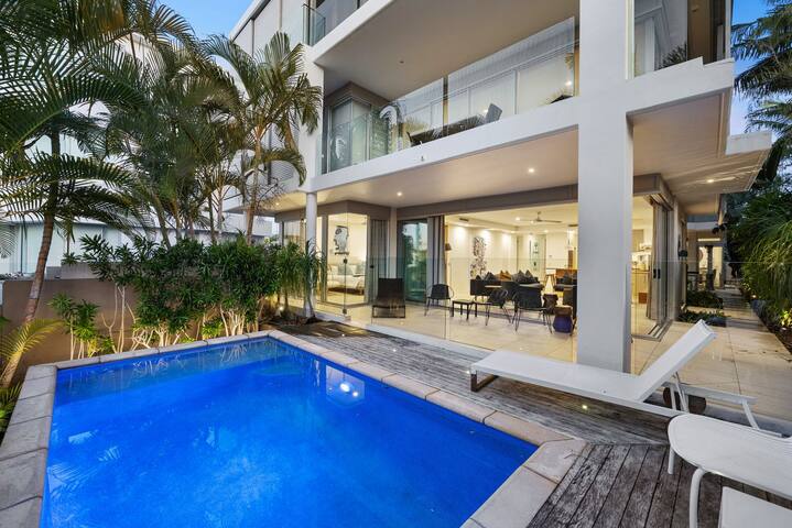 Luxurious Apartment on Noosa River