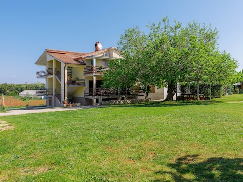 Successful Airbnb property: Vesela by Interhome in Savudrija