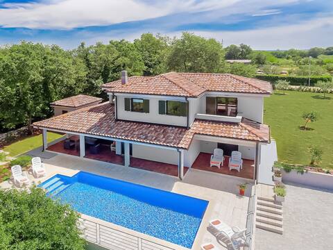 Fratrici by Interhome